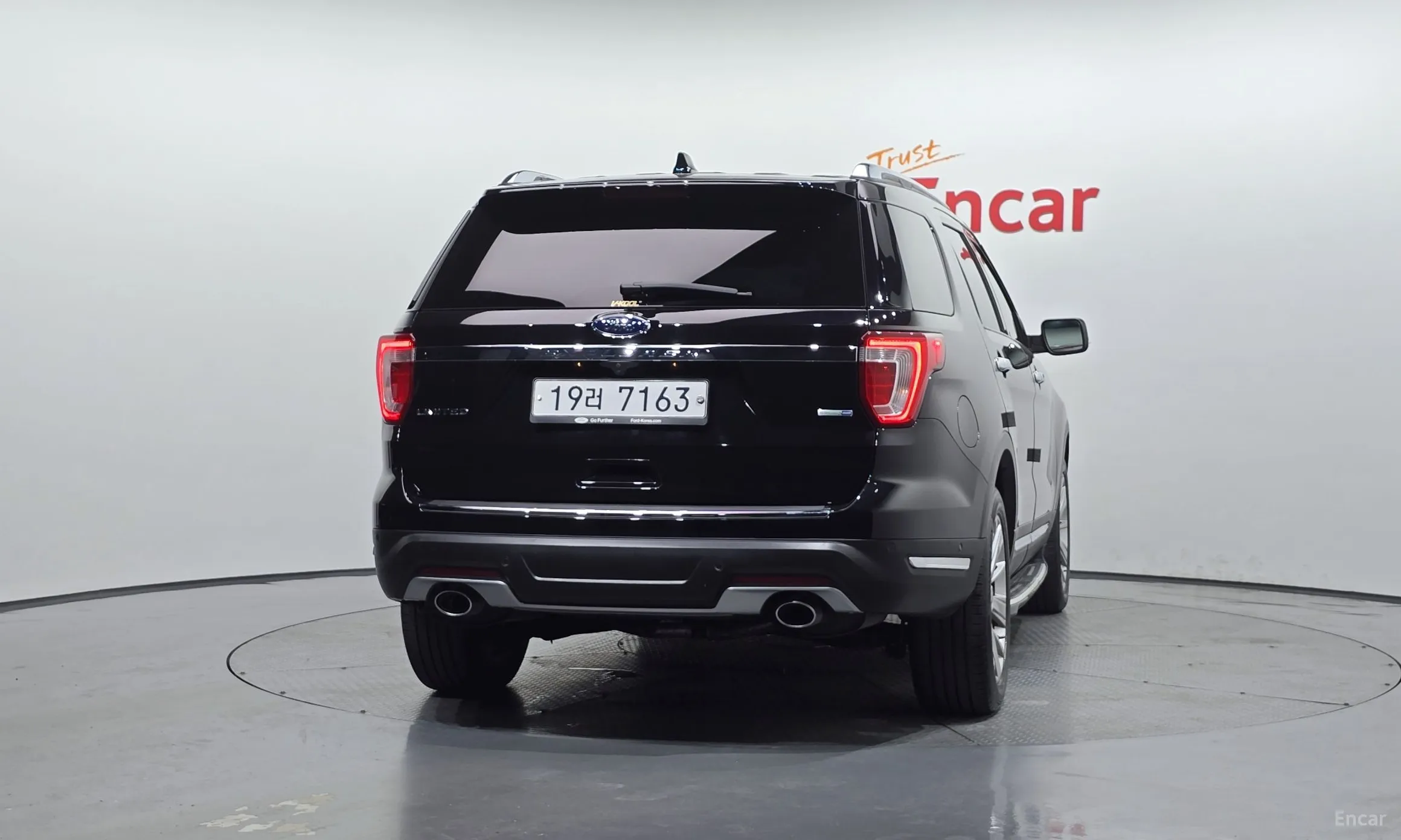 Ford Explorer превью 4