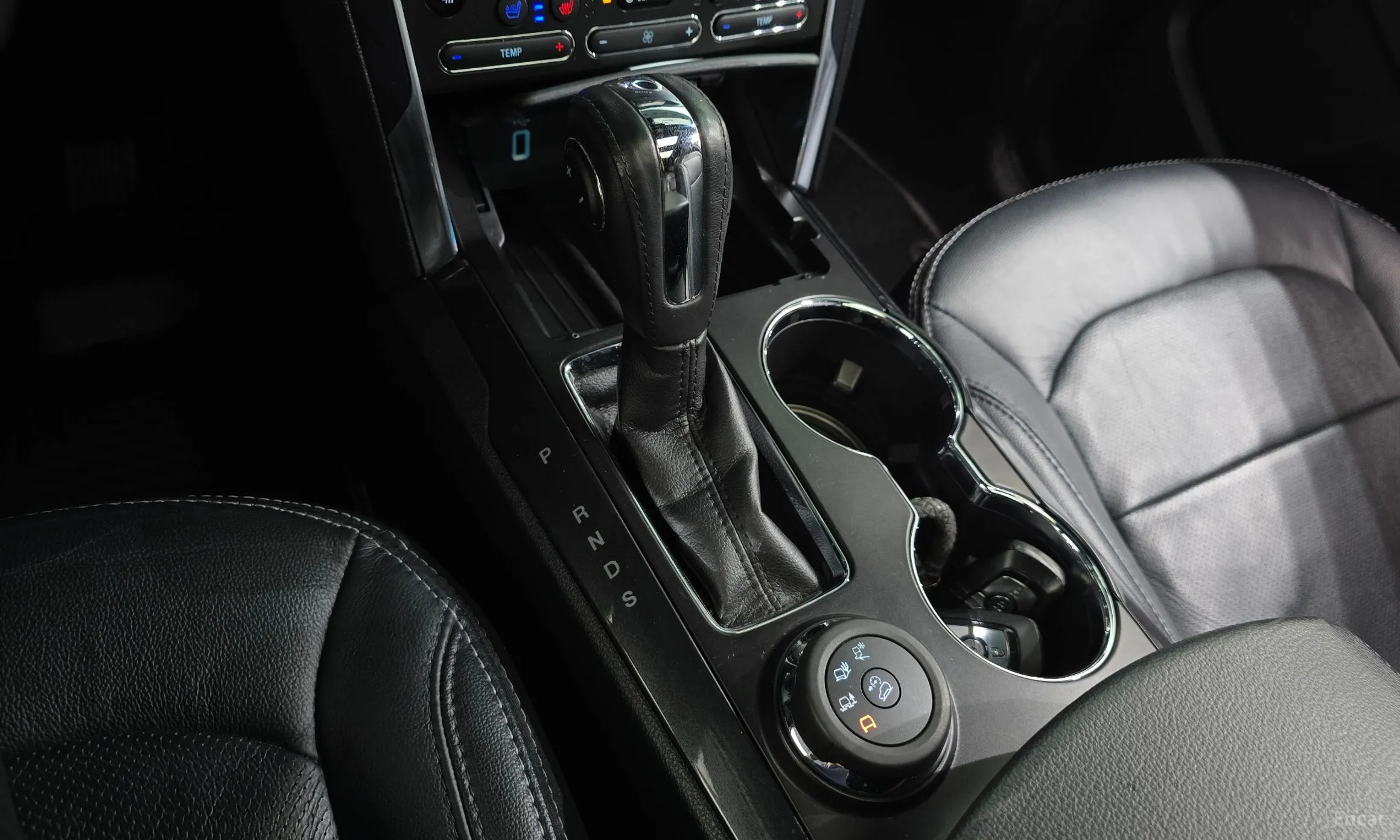 Ford Explorer превью 9