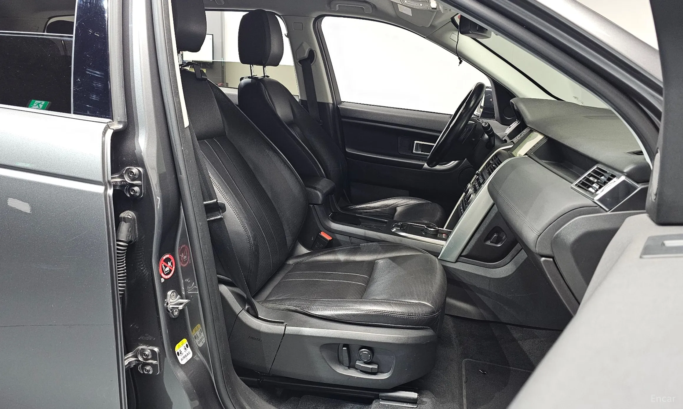 Land Rover Discovery Sports превью 12