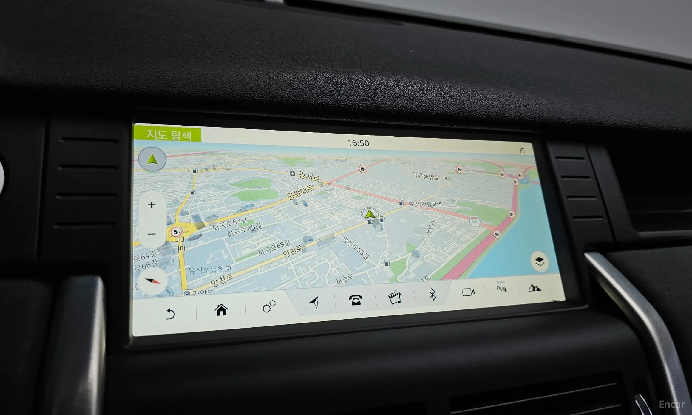 Land Rover Discovery Sports превью 14