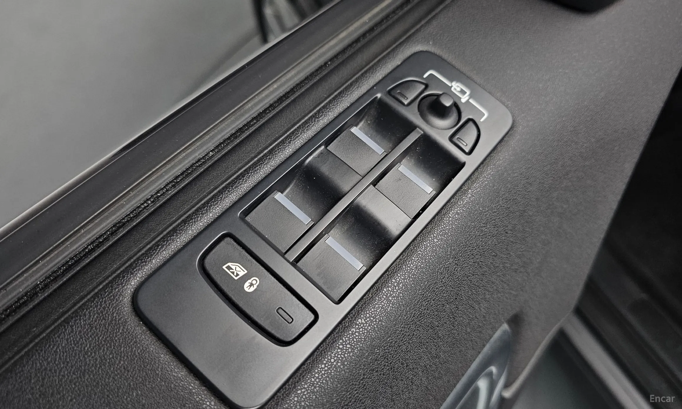 Land Rover Discovery Sports превью 18