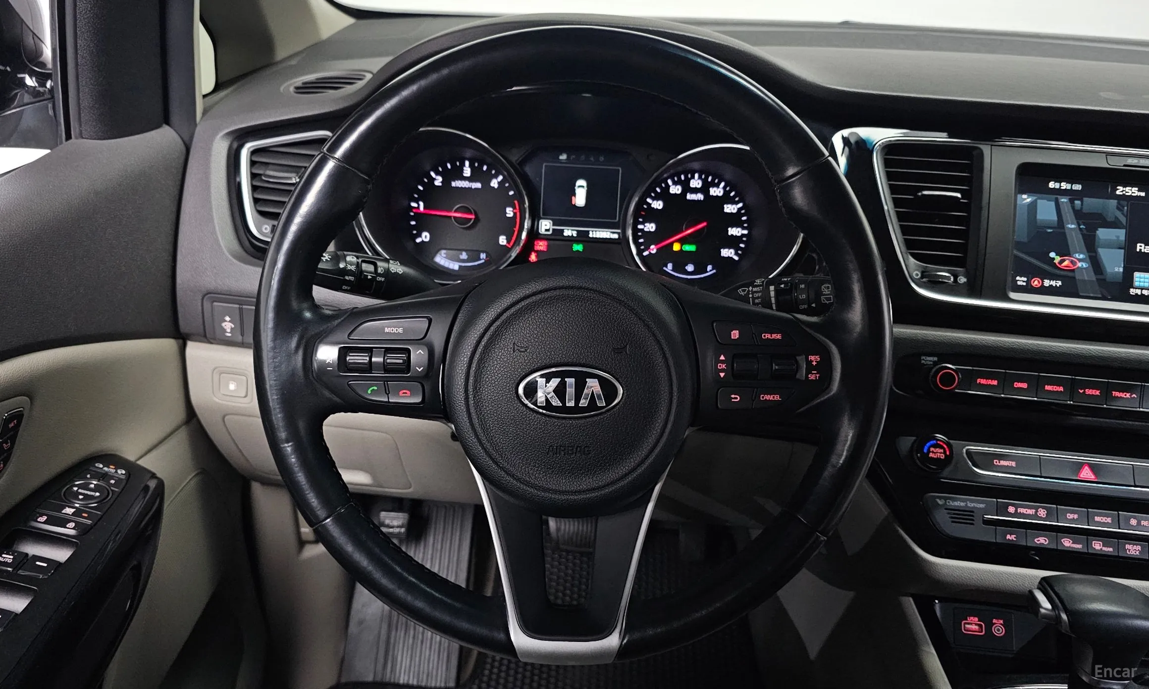 Kia Carnival превью 13