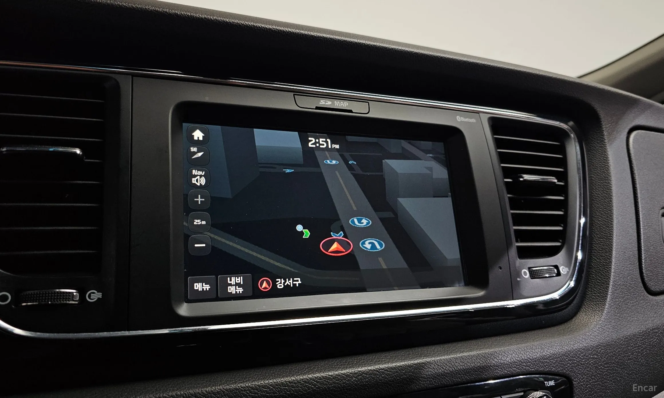 Kia Carnival превью 14