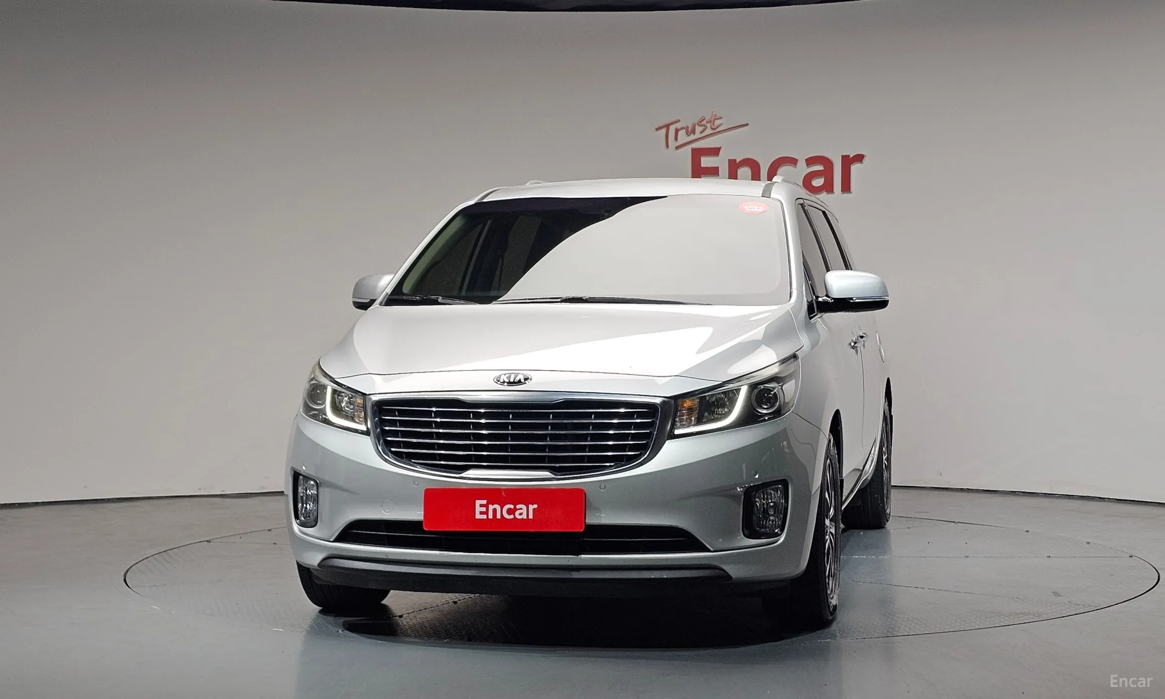 Kia Carnival превью 3