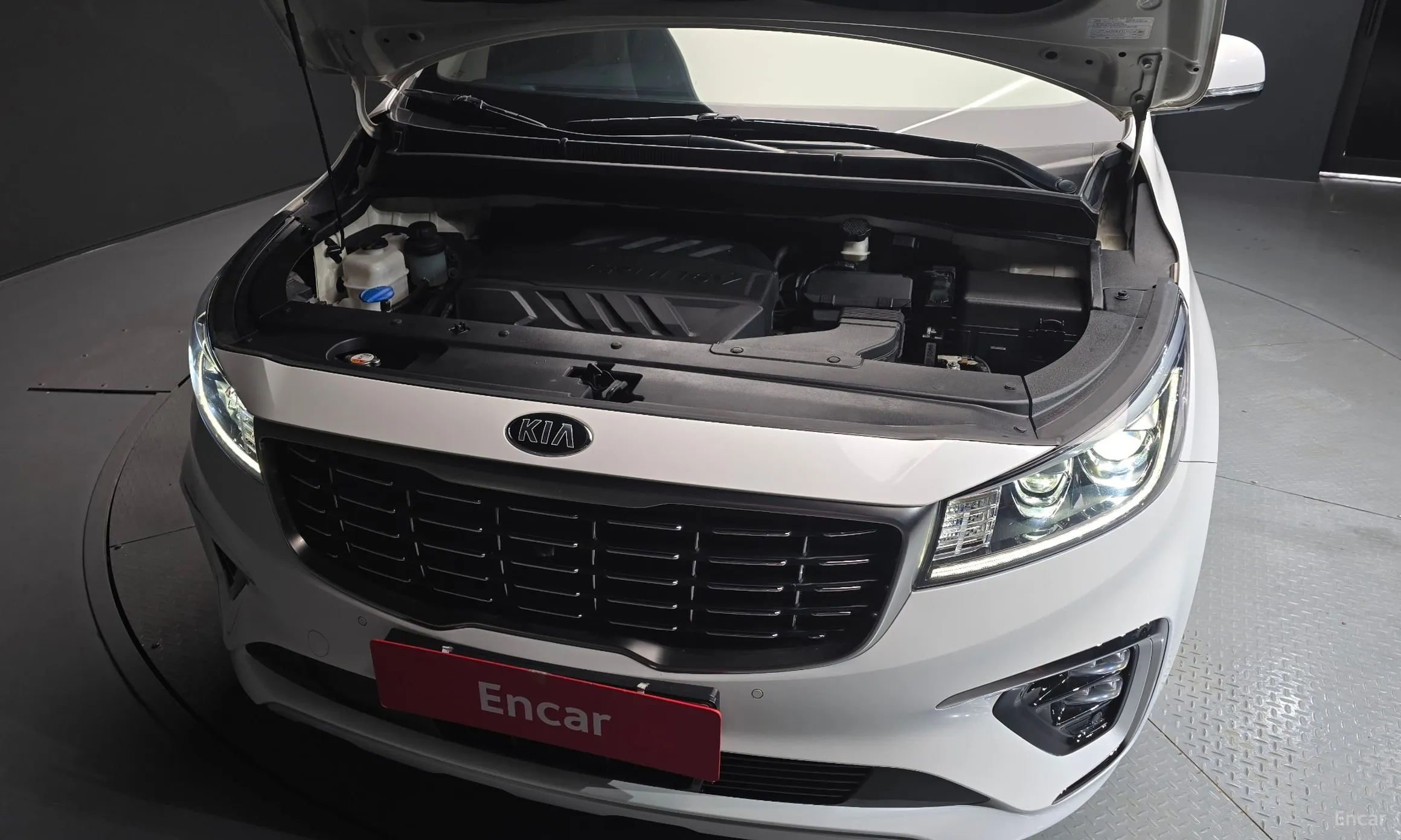 Kia Carnival превью 6