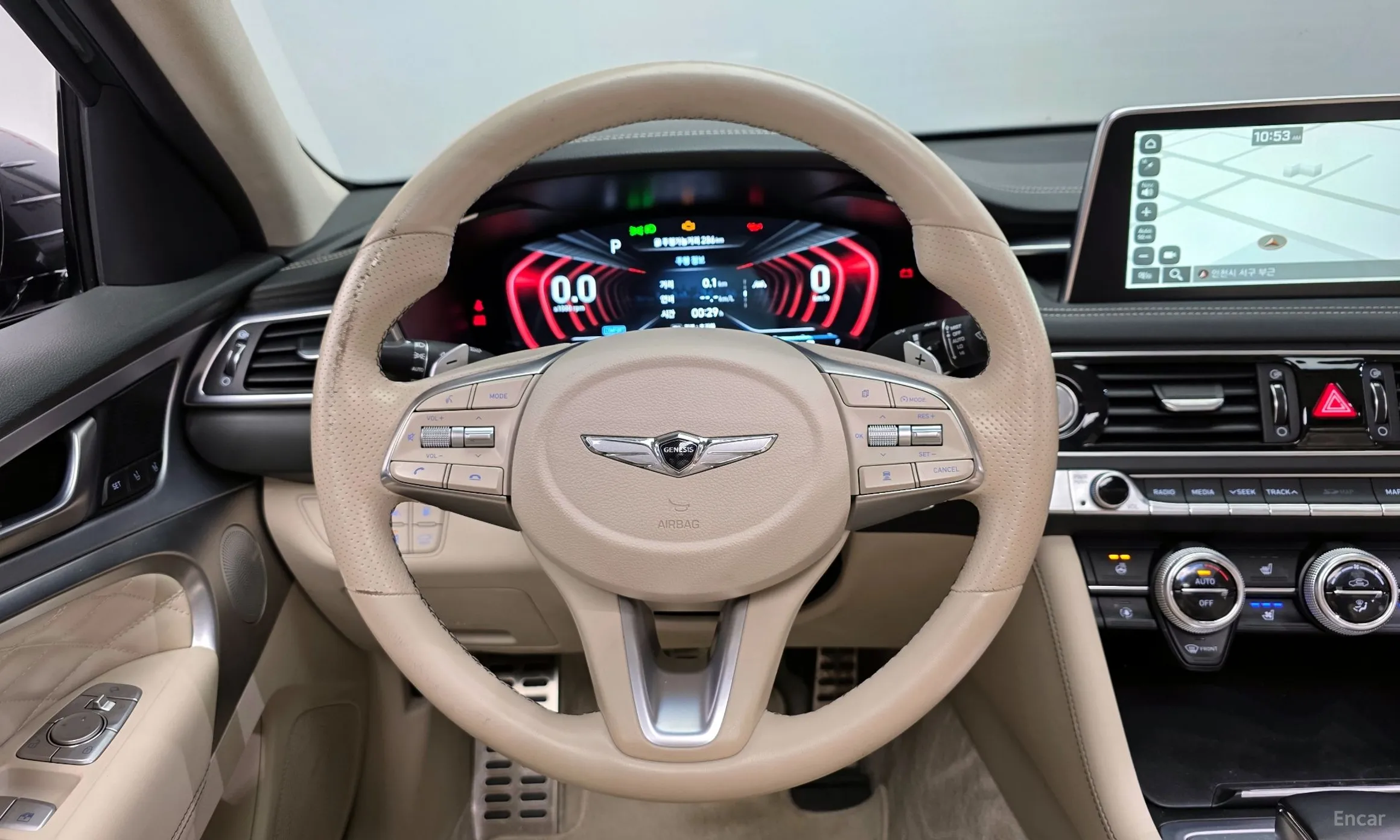 Genesis G70 превью 13