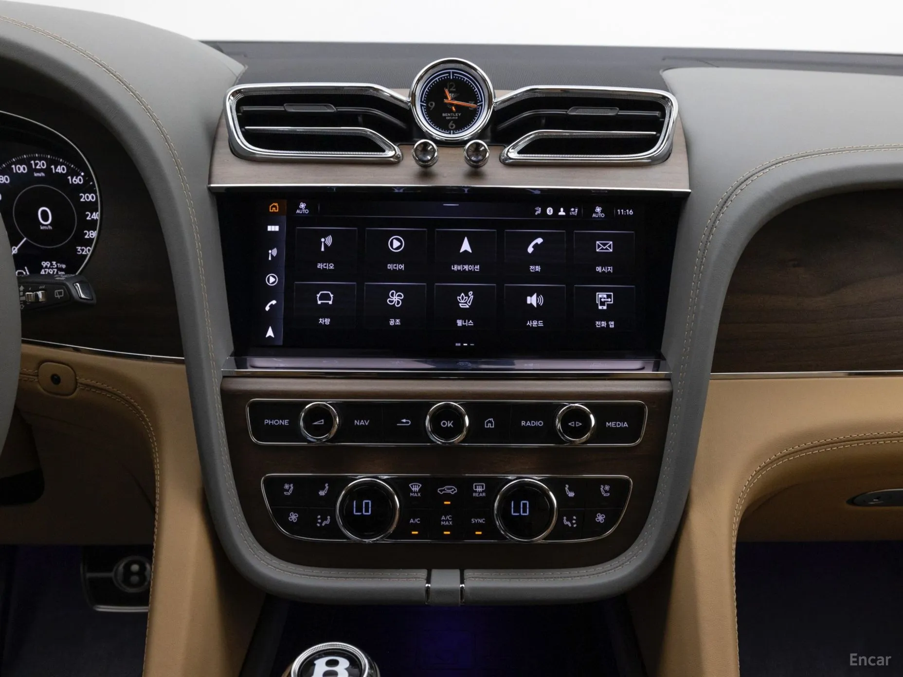 Bentley Bentayga превью 11