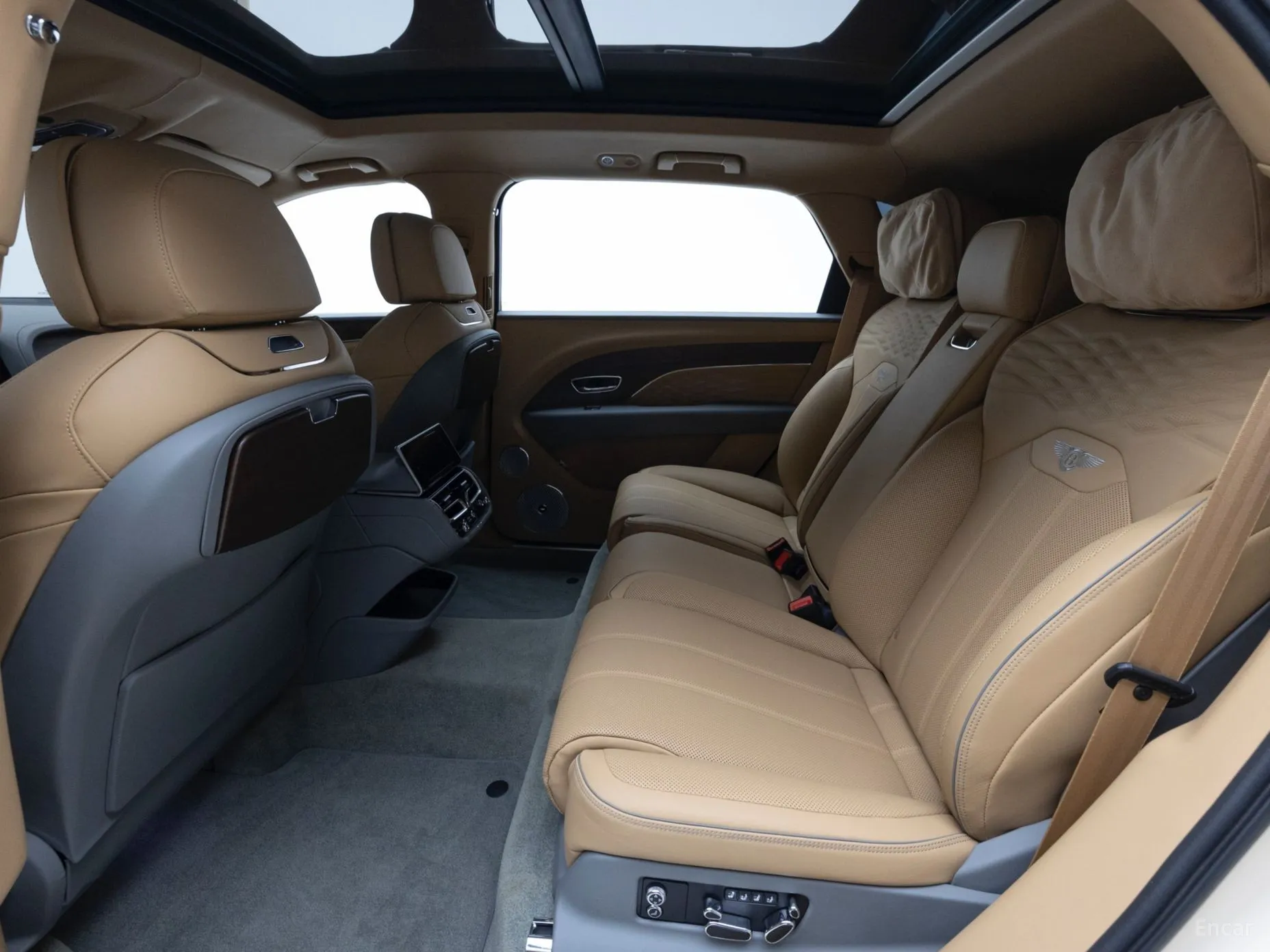 Bentley Bentayga превью 12