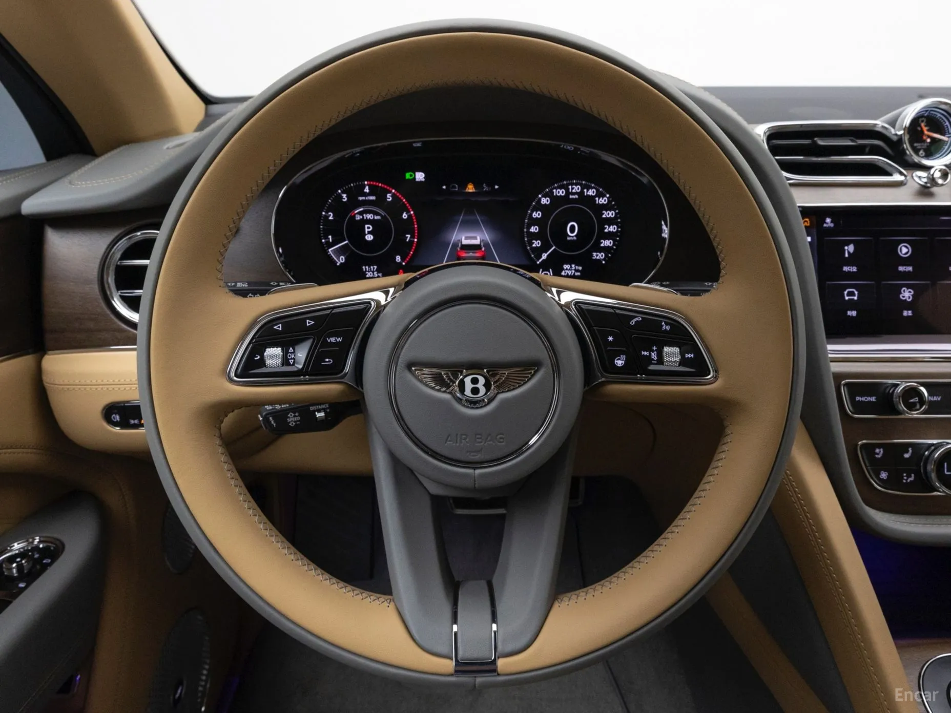Bentley Bentayga превью 20