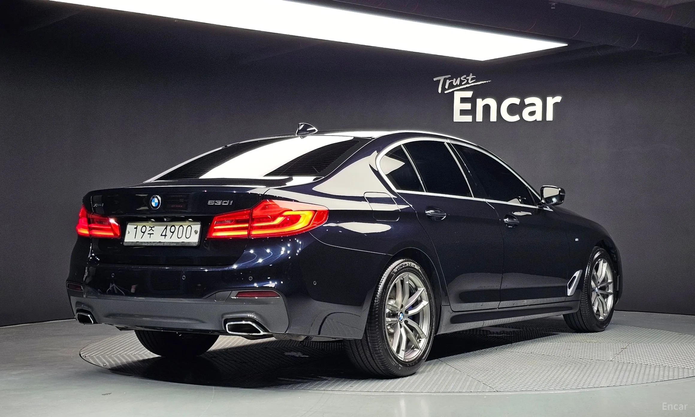 BMW 5 Series (G30)