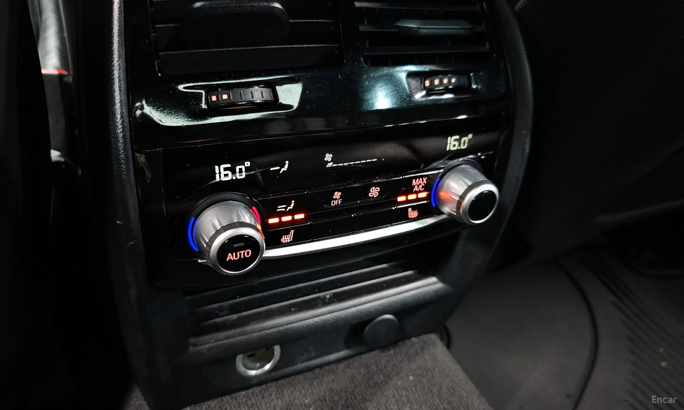 BMW 5 Series (G30) превью 18