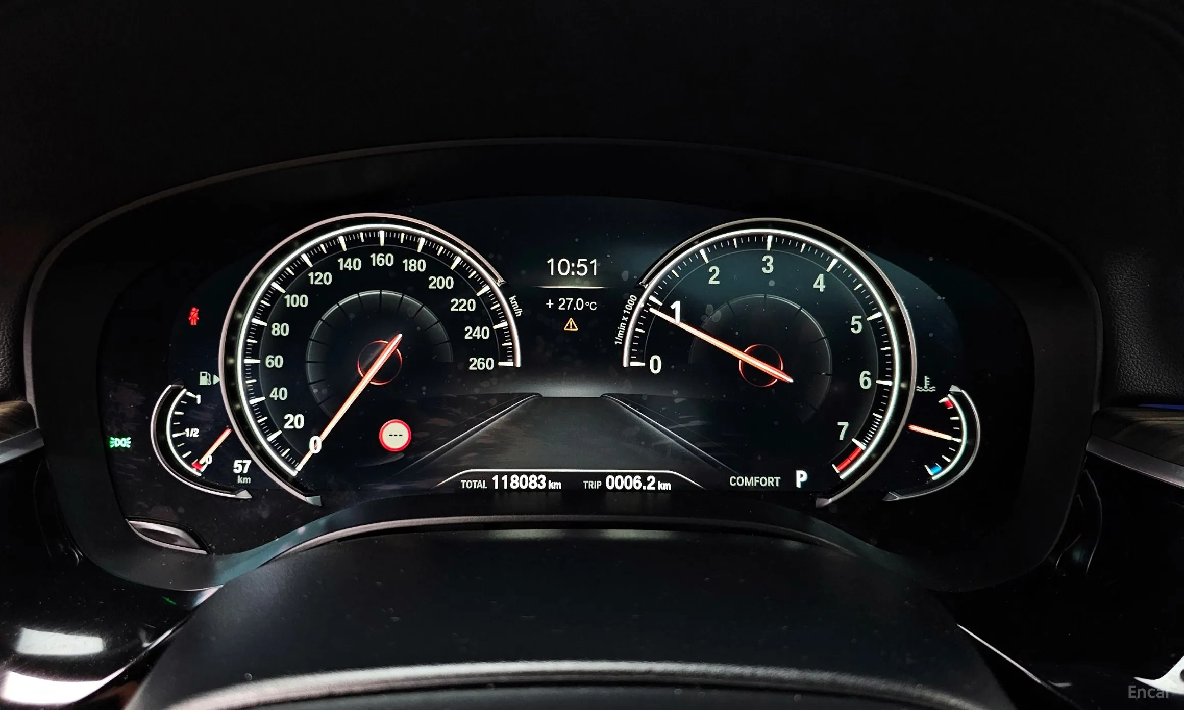 BMW 5 Series (G30) превью 8