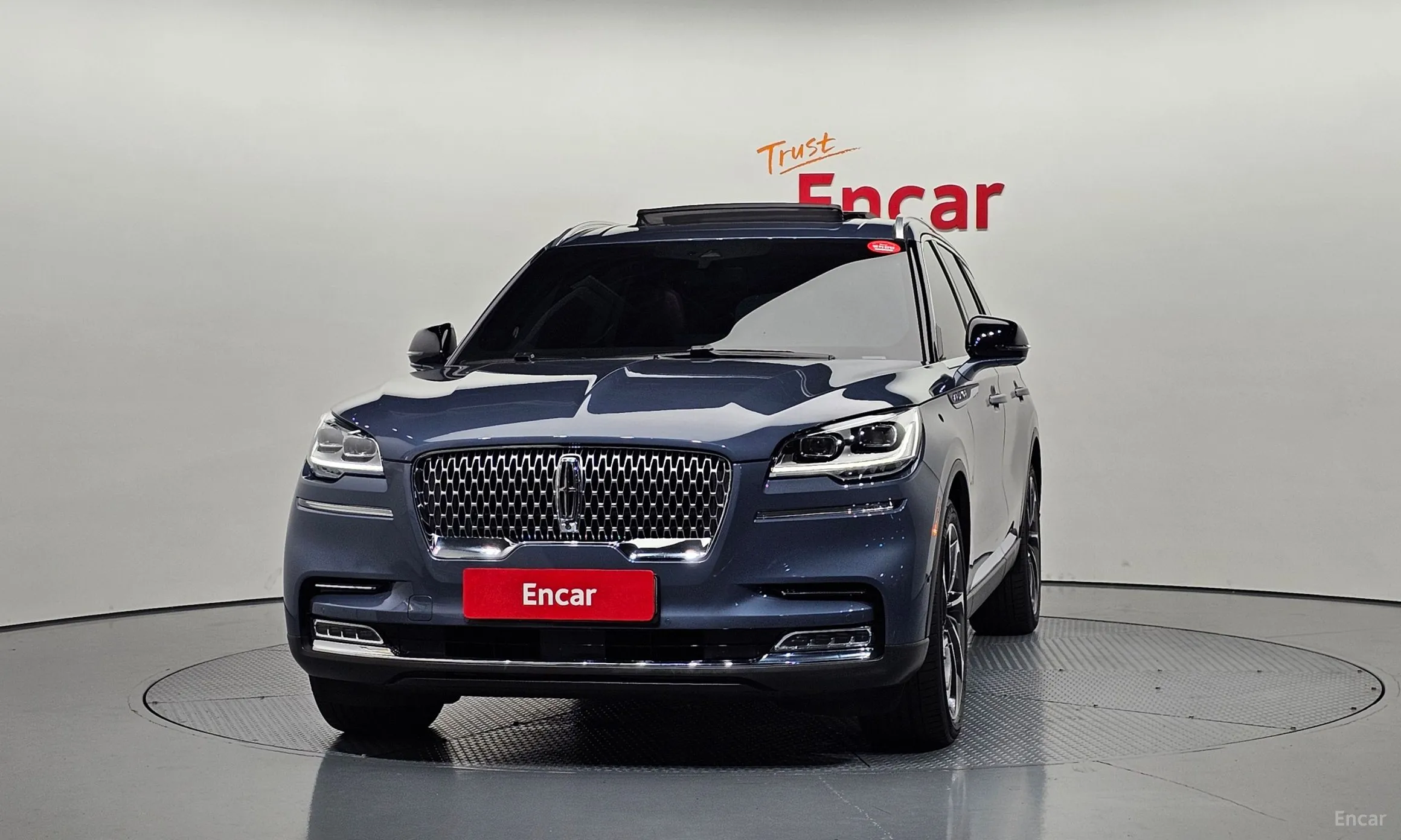 Lincoln Aviator 2nd Generation превью 3