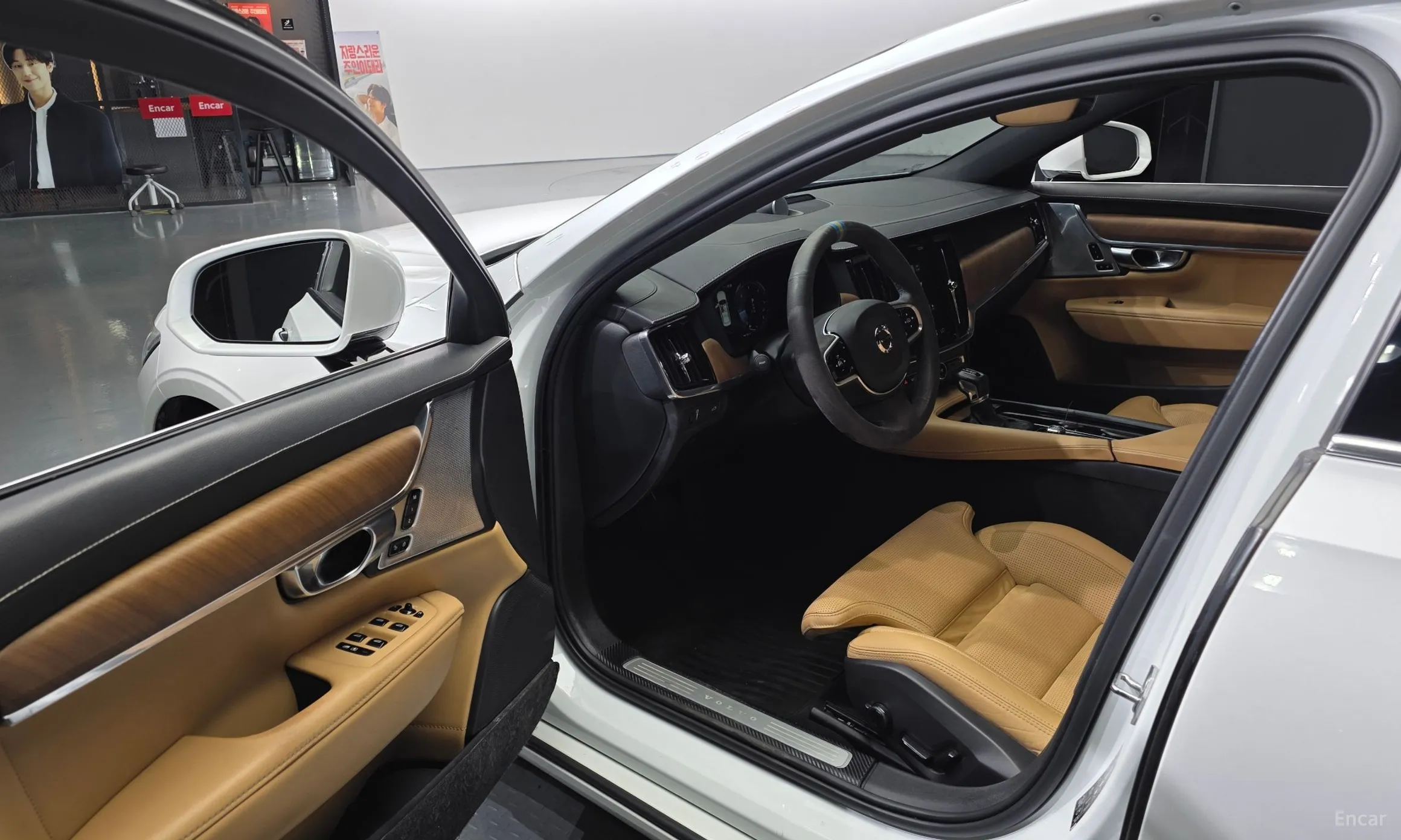 Volvo S90 превью 10