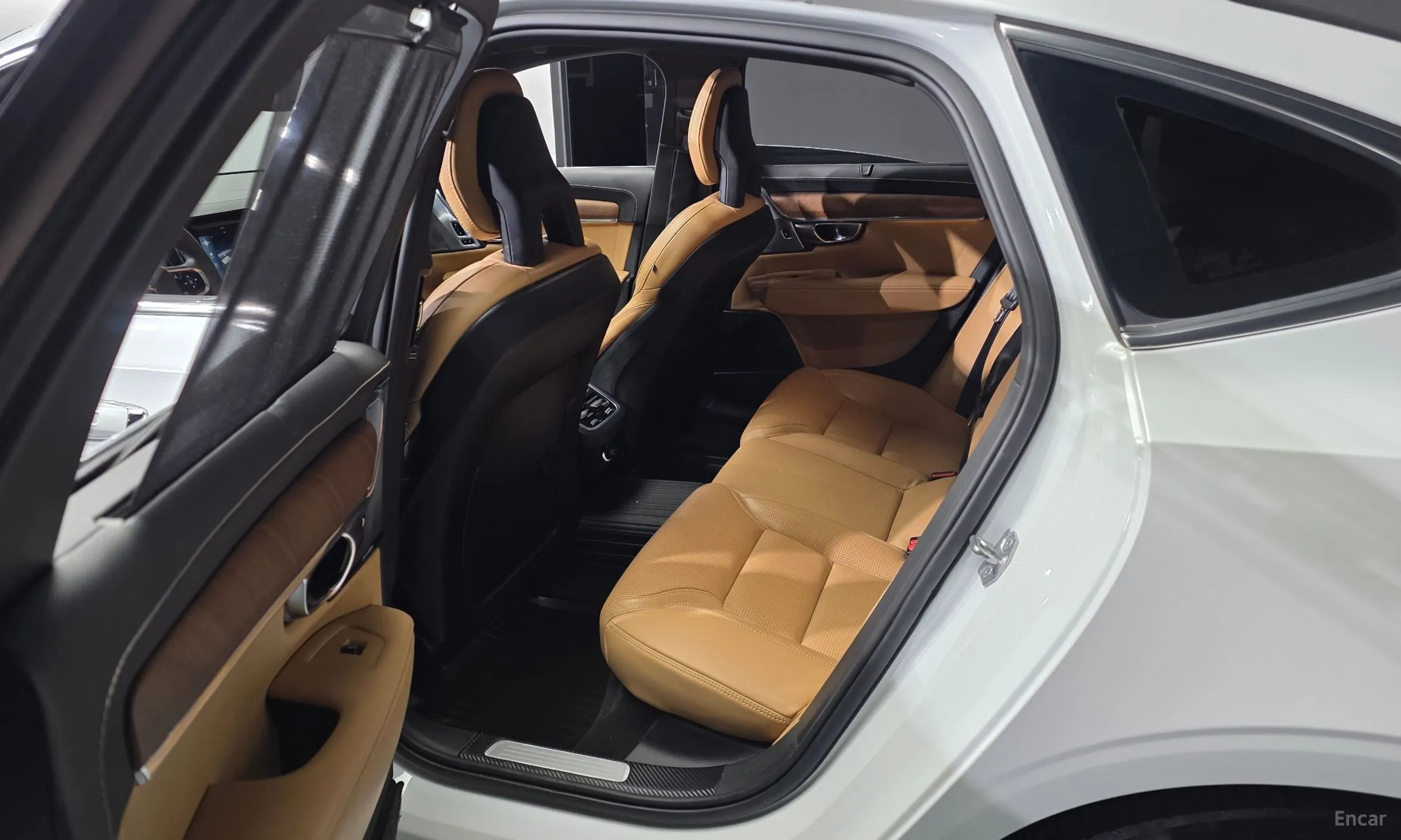 Volvo S90 превью 11