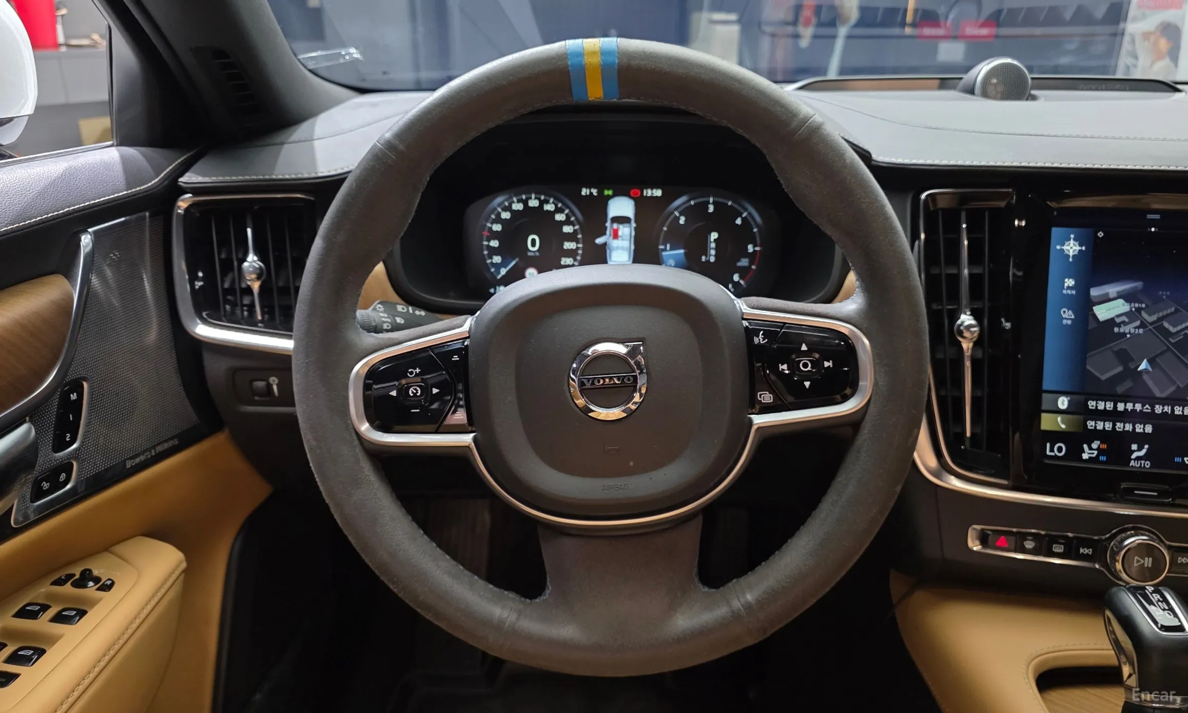 Volvo S90 превью 13