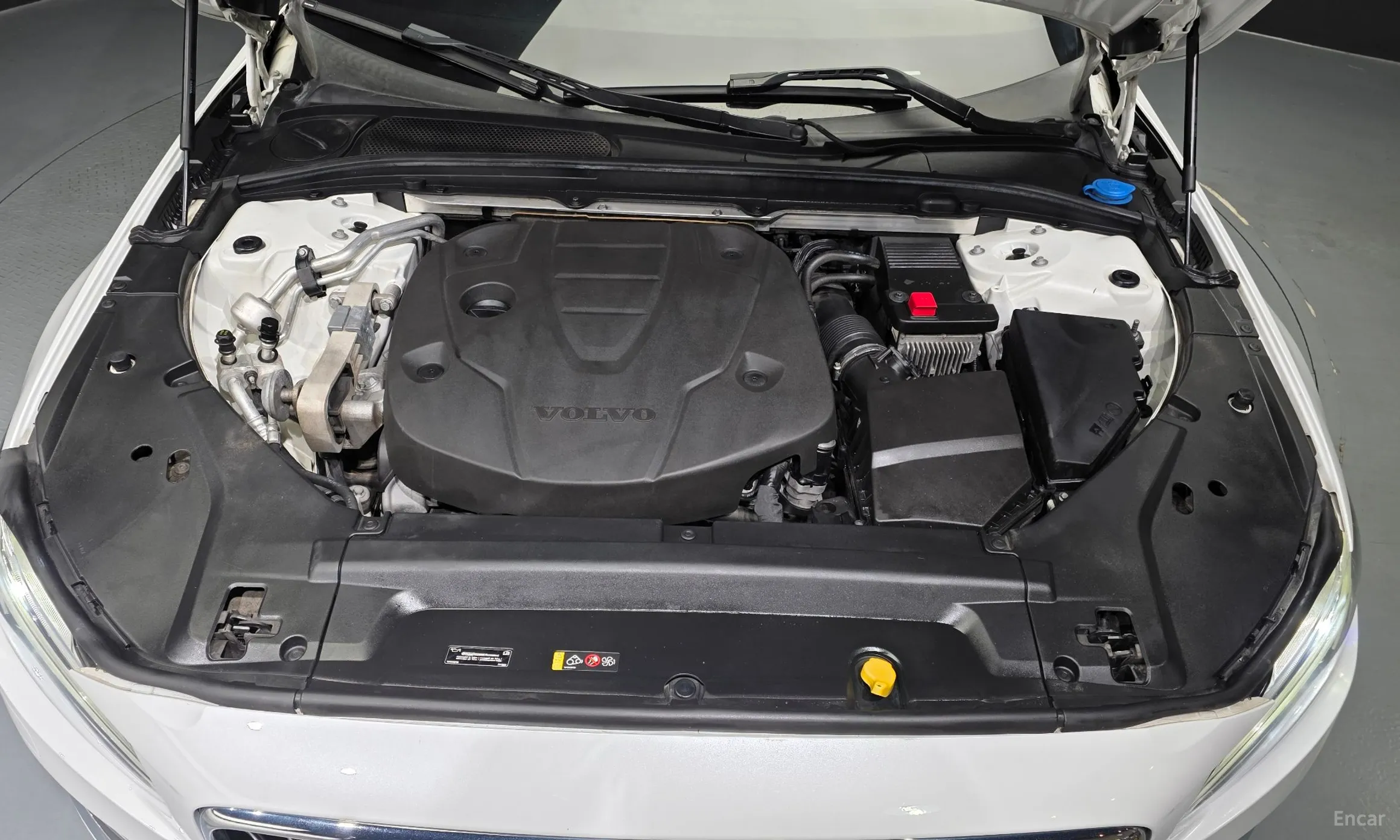 Volvo S90 превью 6