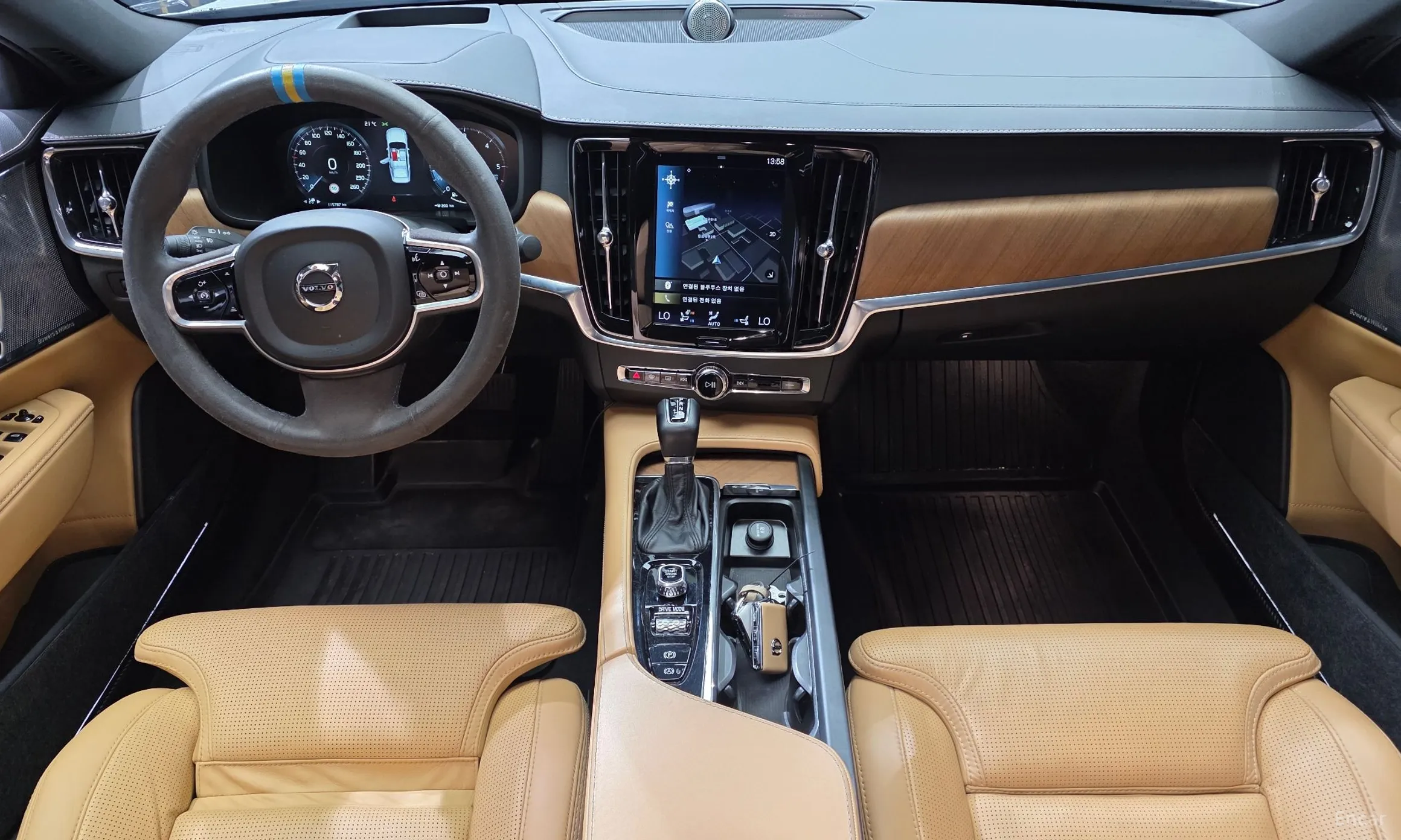 Volvo S90 превью 7