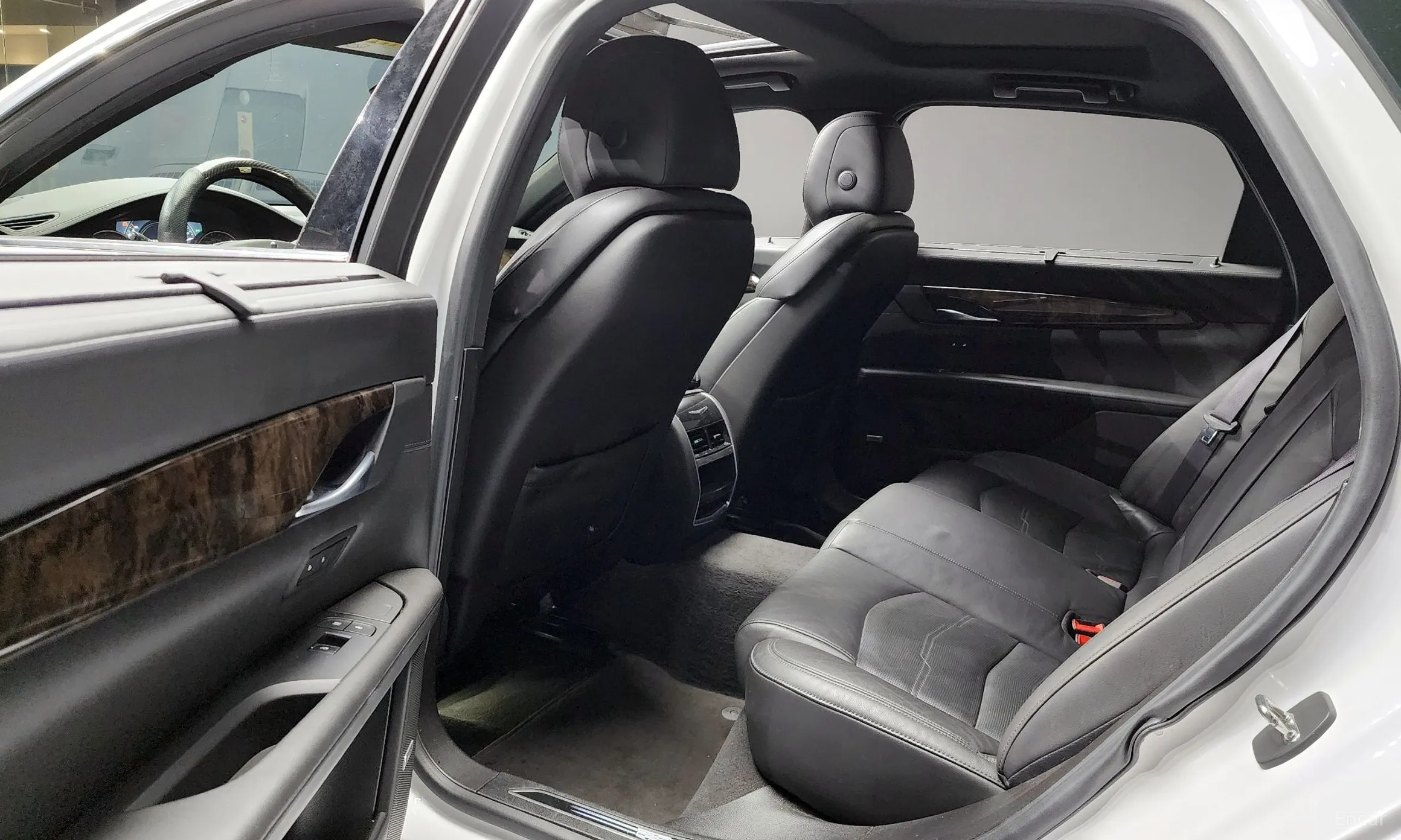 Cadillac CT6 превью 12