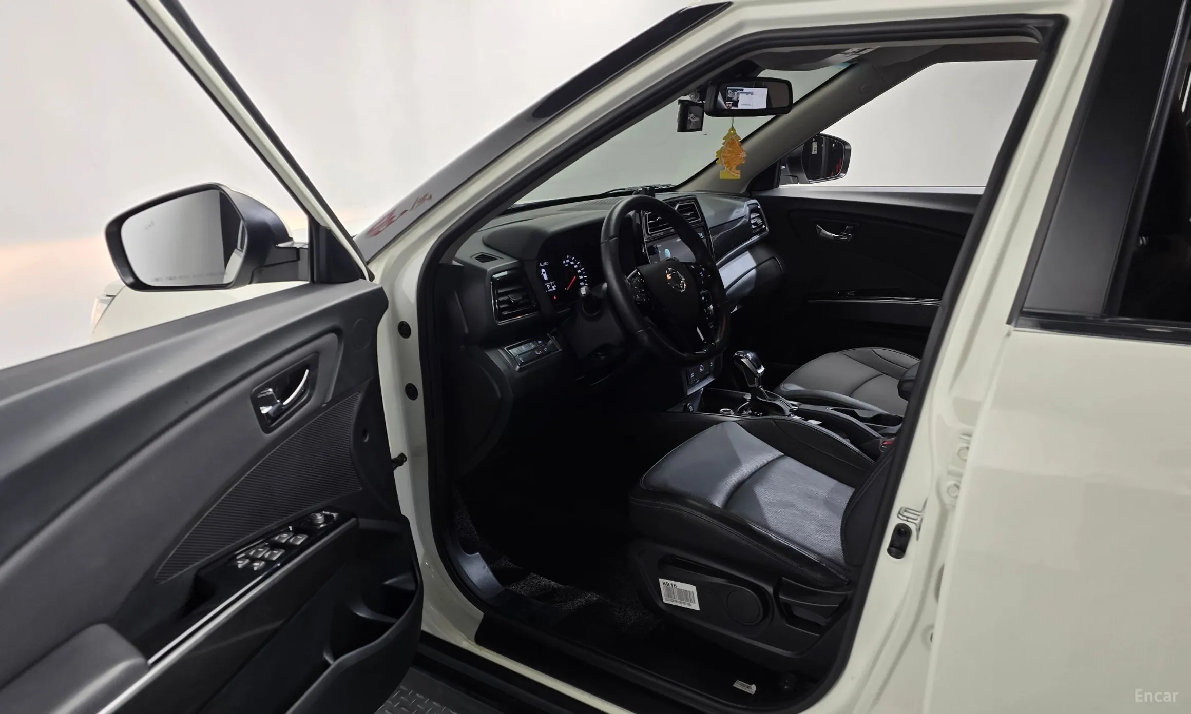 KG Mobility (SsangYong) Berry New Tivoli превью 10