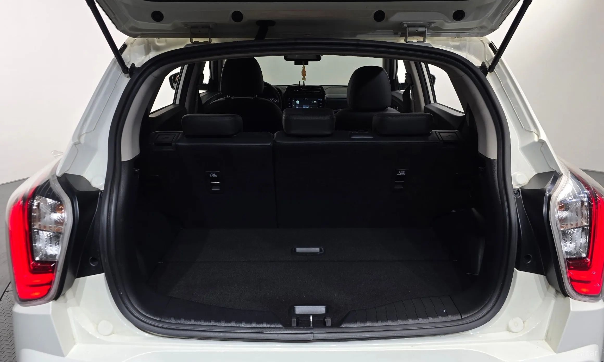 KG Mobility (SsangYong) Berry New Tivoli превью 16