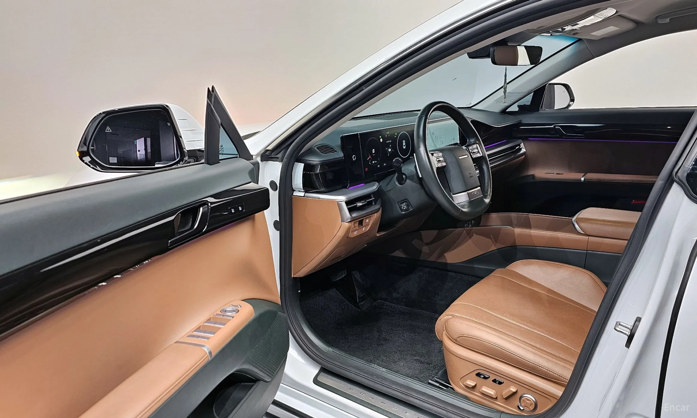 Hyundai Grandeur (GN7) превью 10