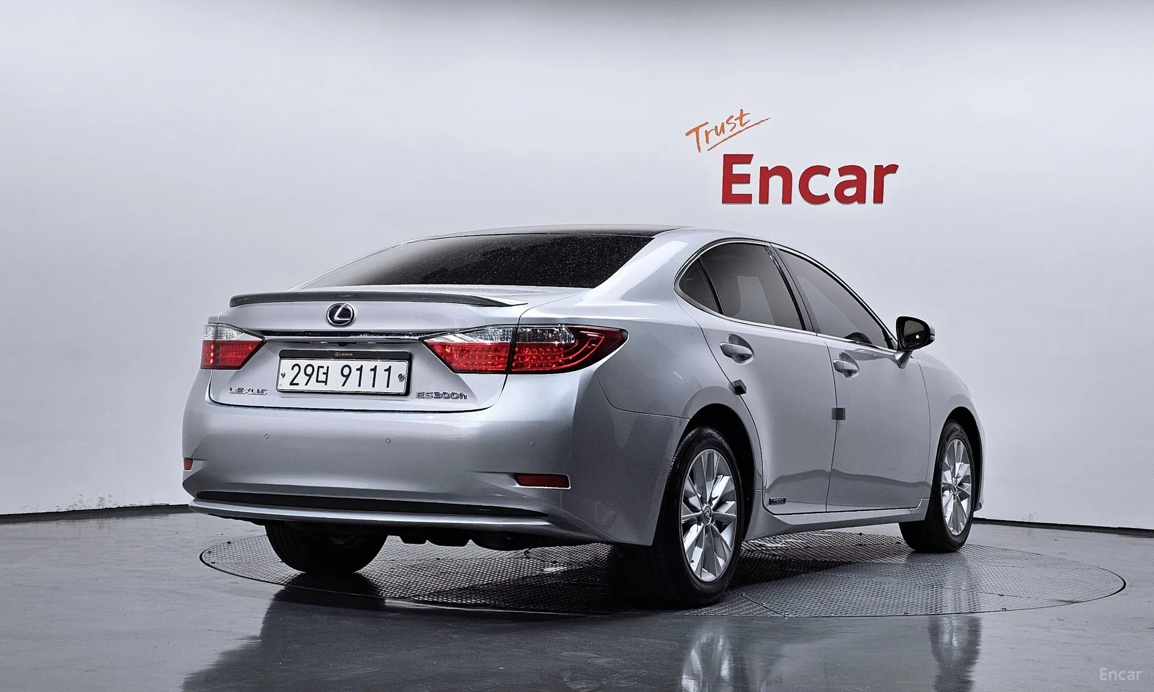 Lexus New ES300h превью 2