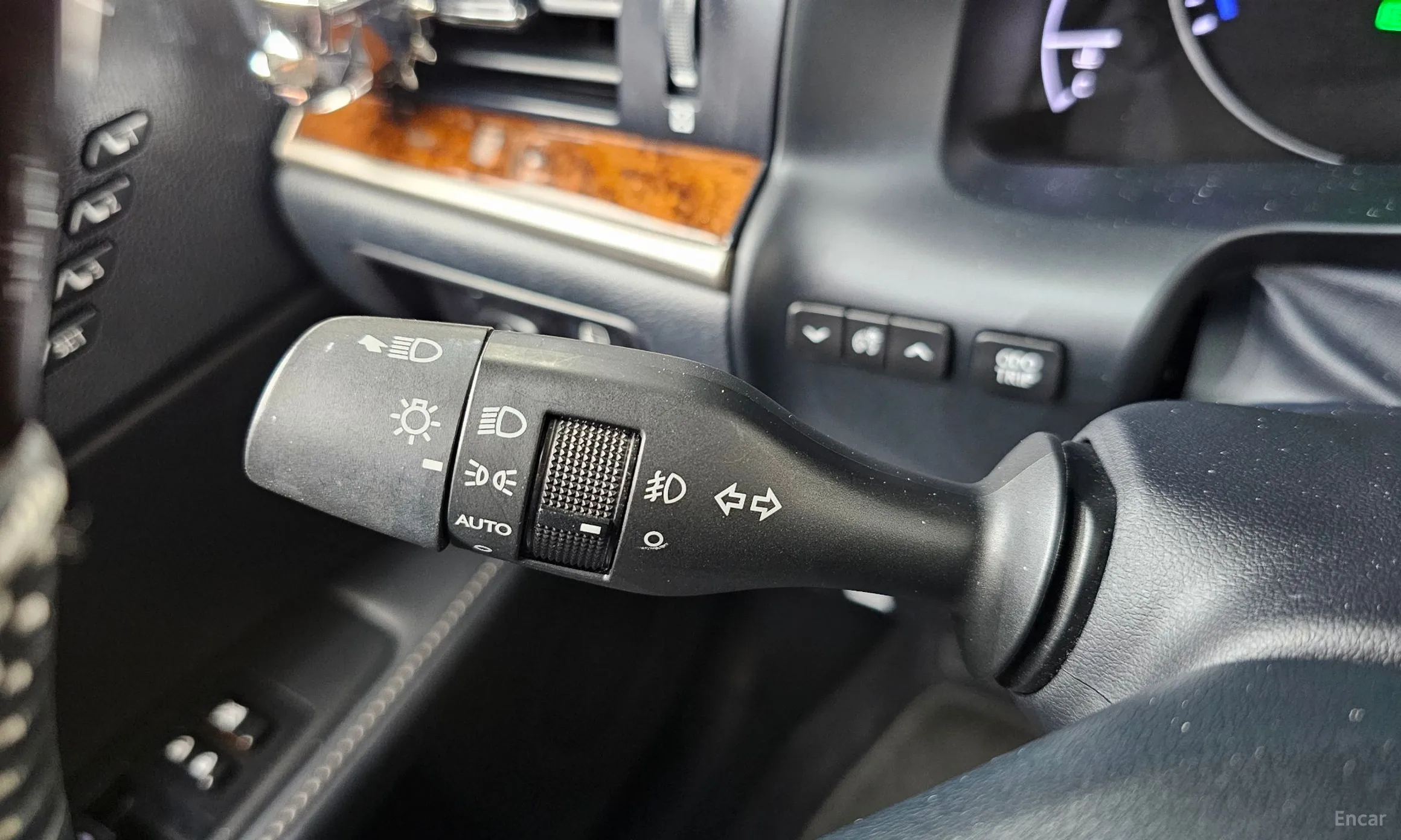 Lexus New ES300h превью 17