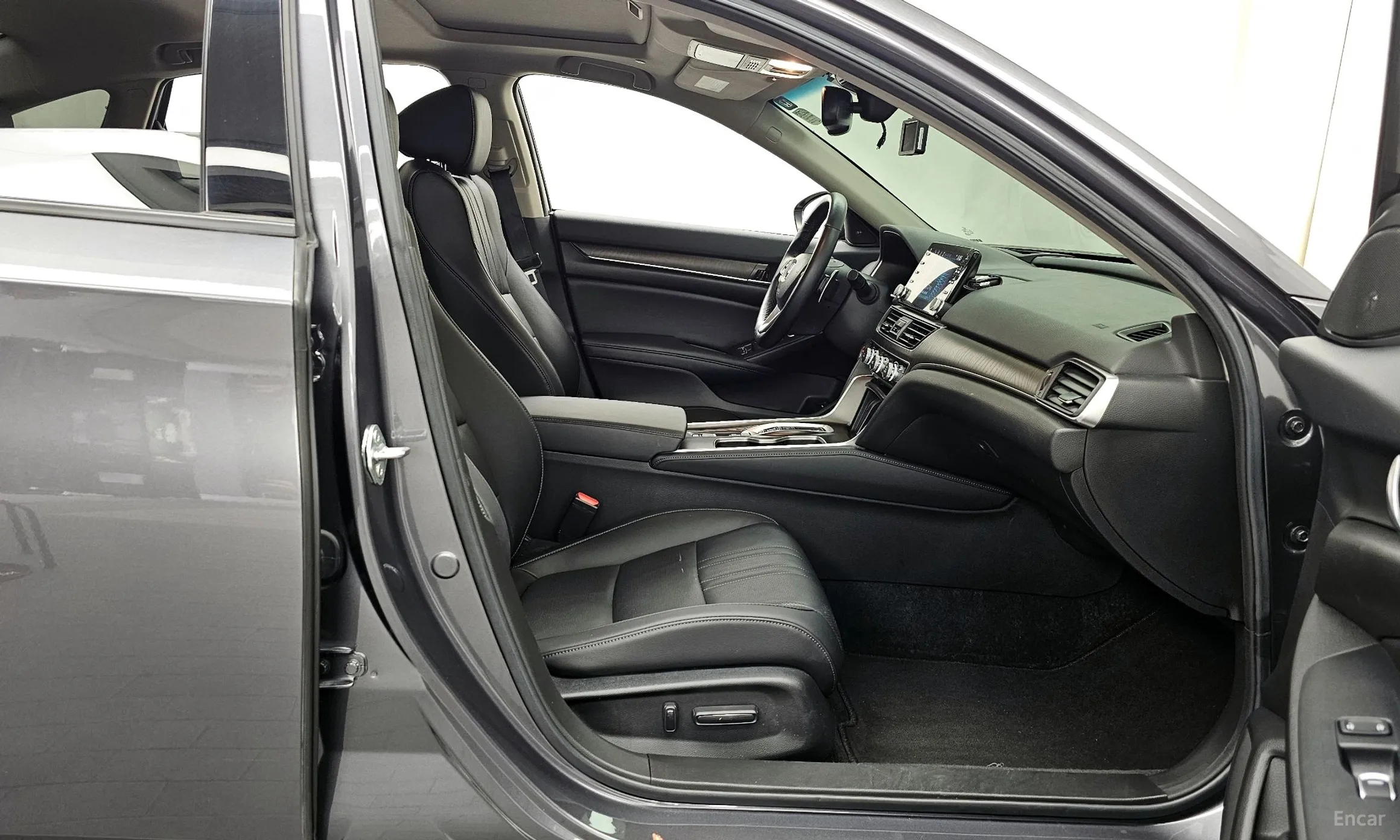 Honda Accord 10th Generation превью 11