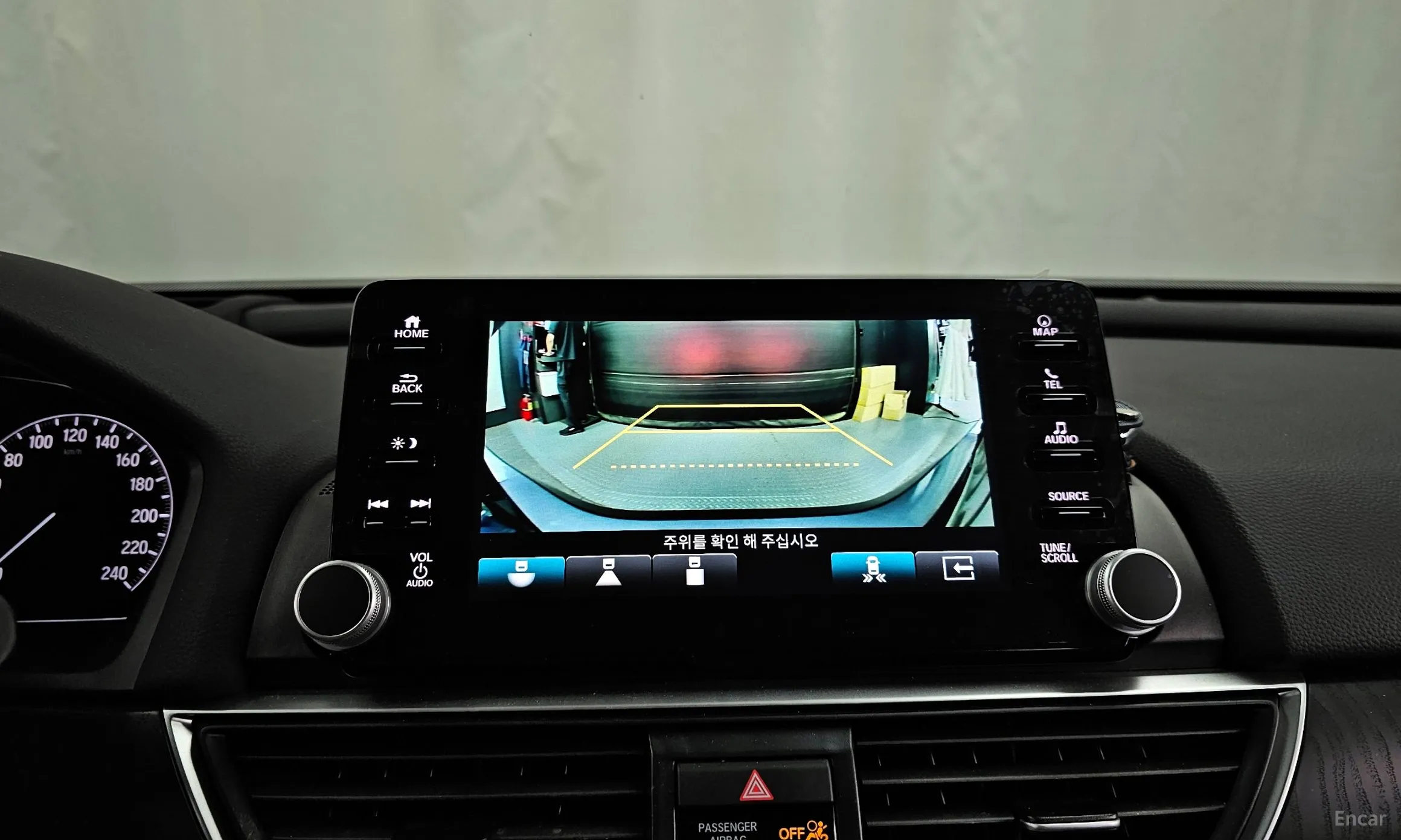 Honda Accord 10th Generation превью 15