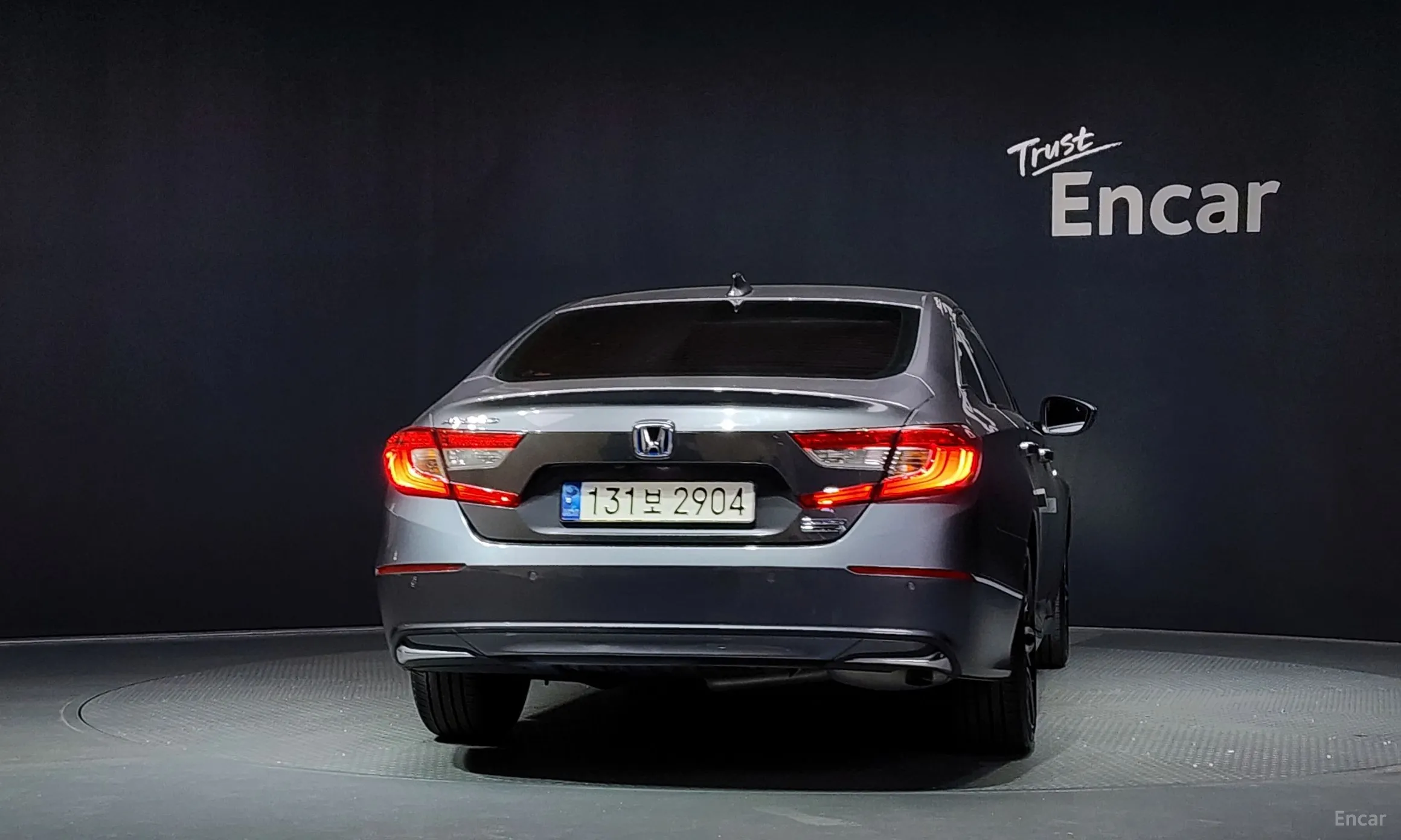 Honda Accord 10th Generation превью 4