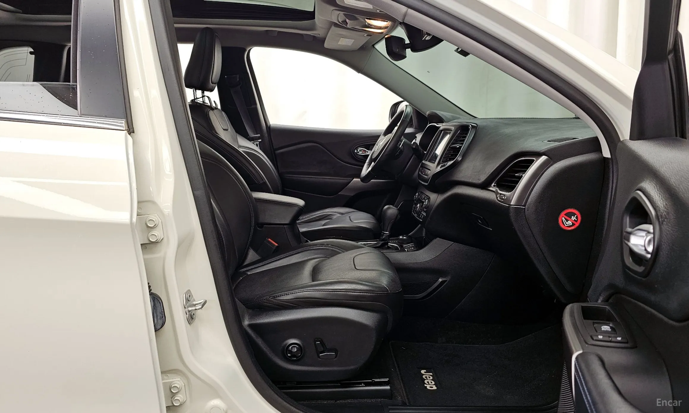 Jeep Cherokee (KL) превью 11