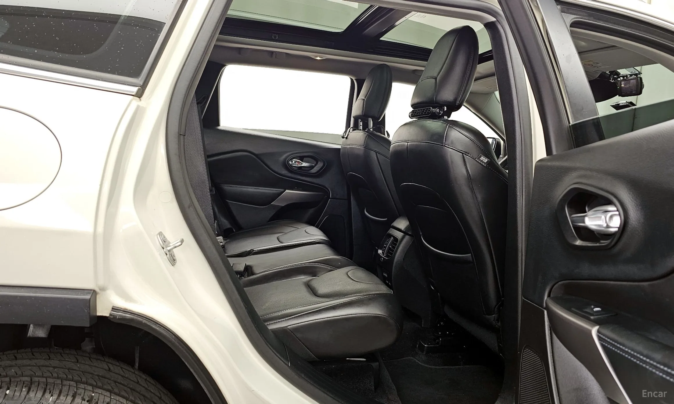 Jeep Cherokee (KL) превью 12