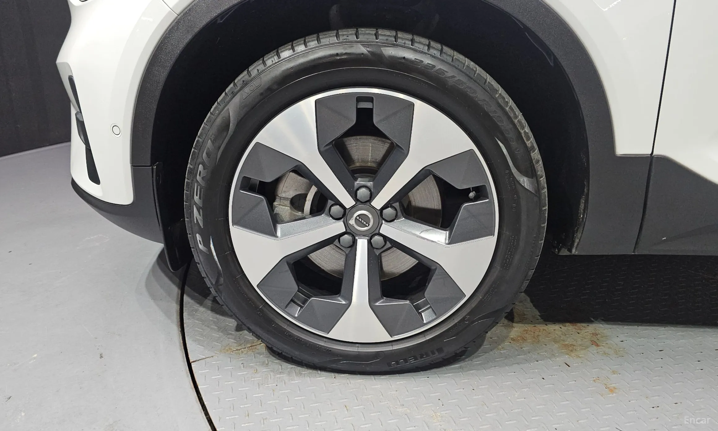 Volvo XC40 превью 5