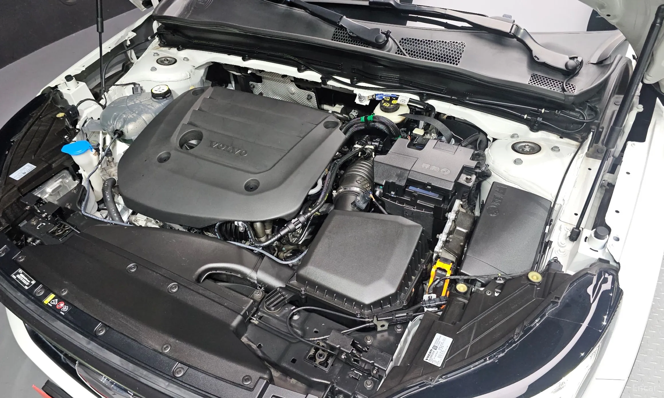 Volvo XC40 превью 6