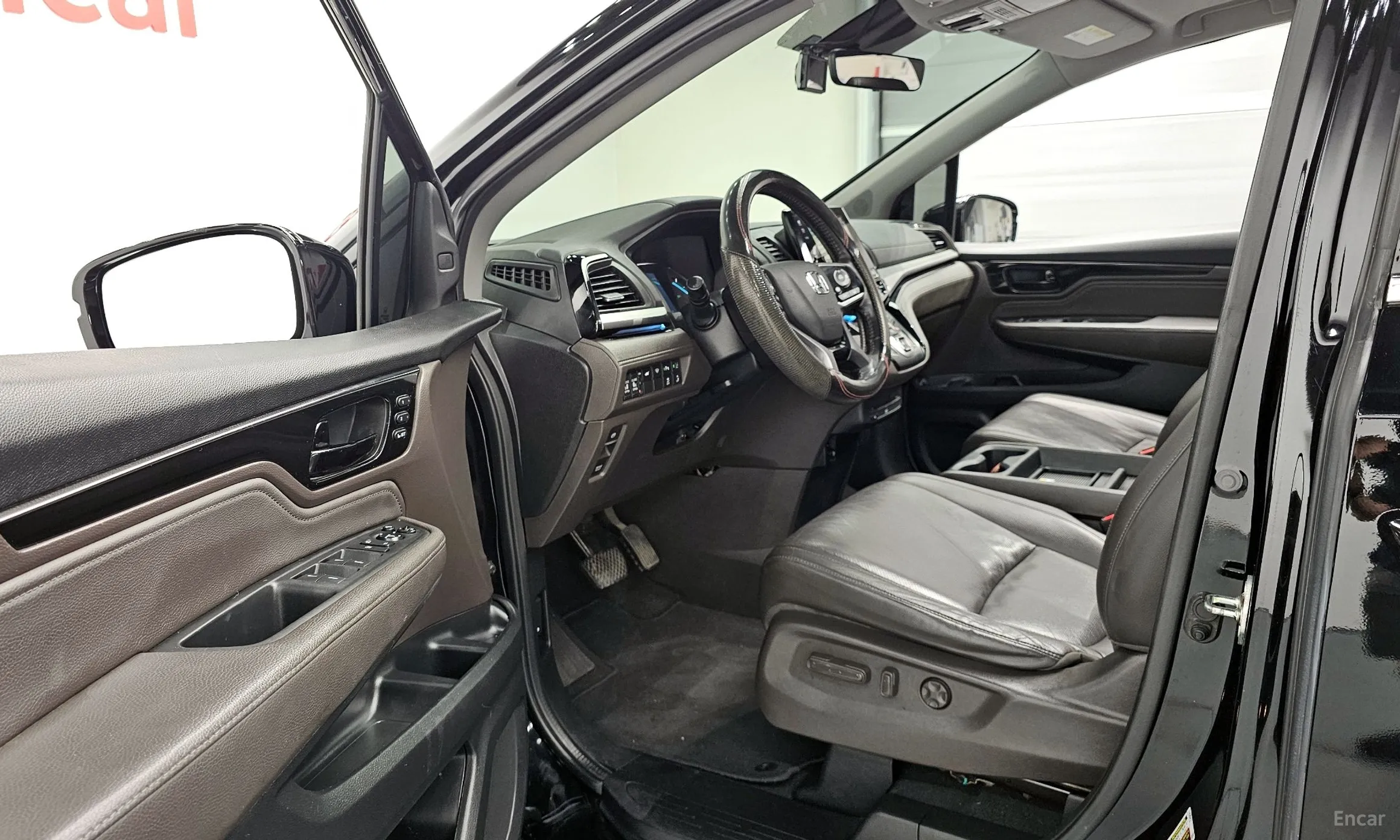 Honda Odyssey превью 10