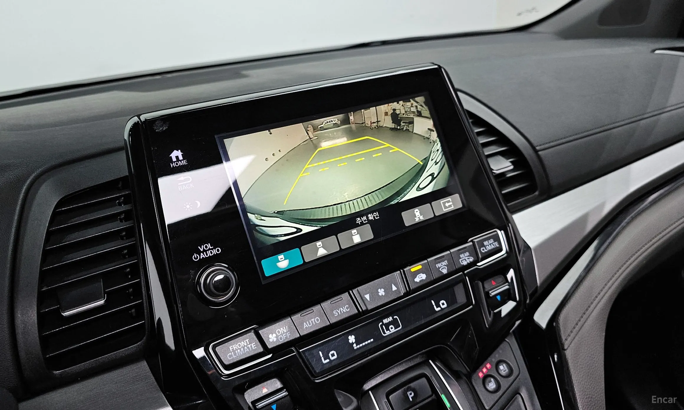 Honda Odyssey превью 17
