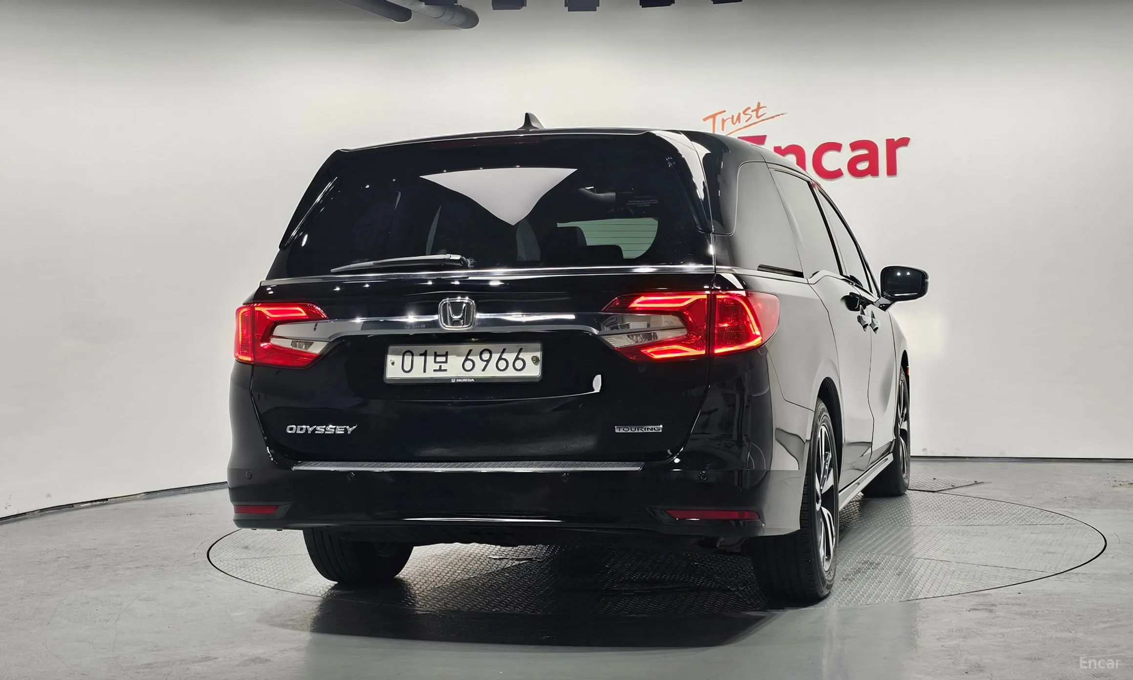 Honda Odyssey превью 4