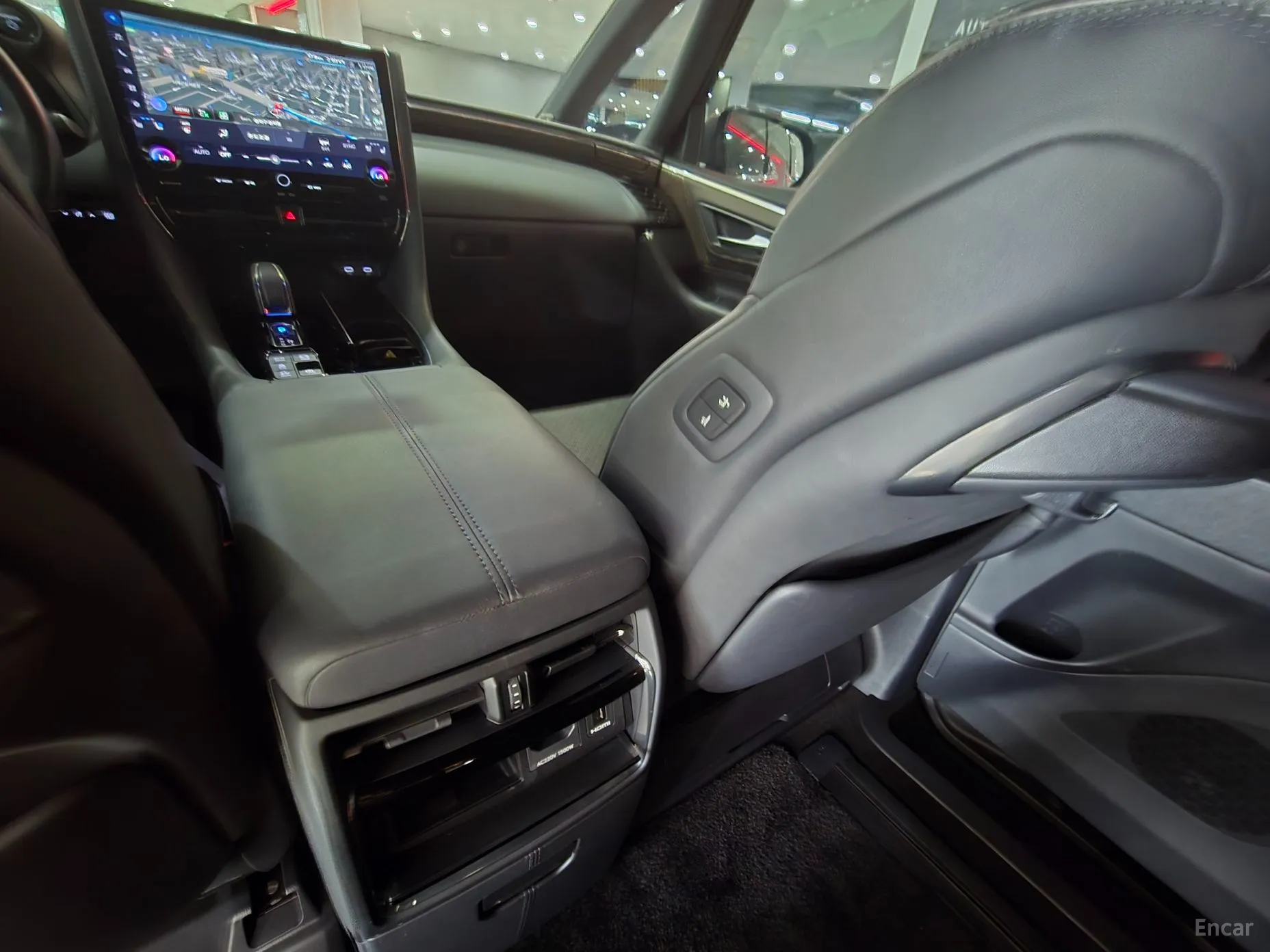 Toyota Alphard 4th Generation превью 12