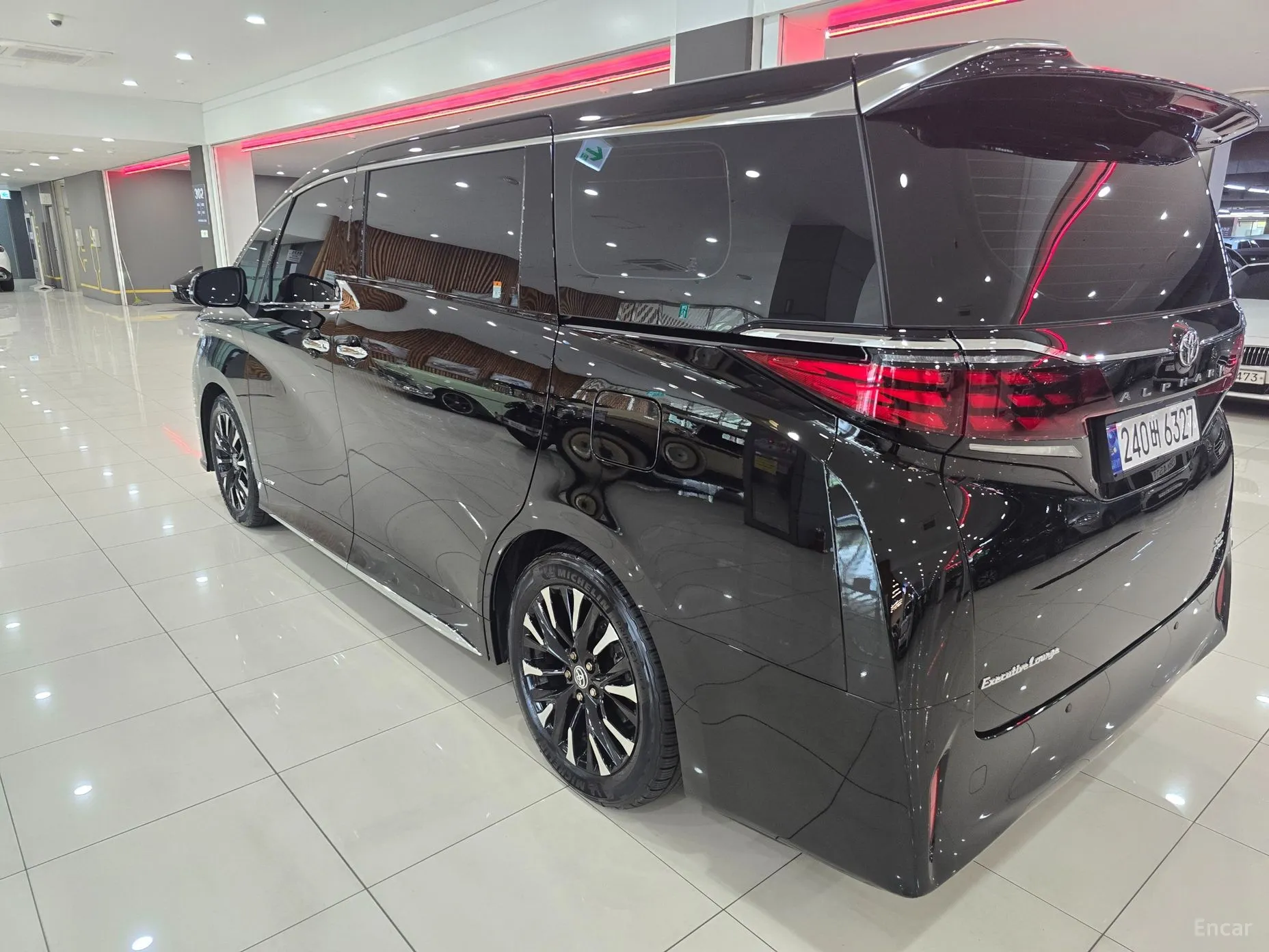 Toyota Alphard 4th Generation