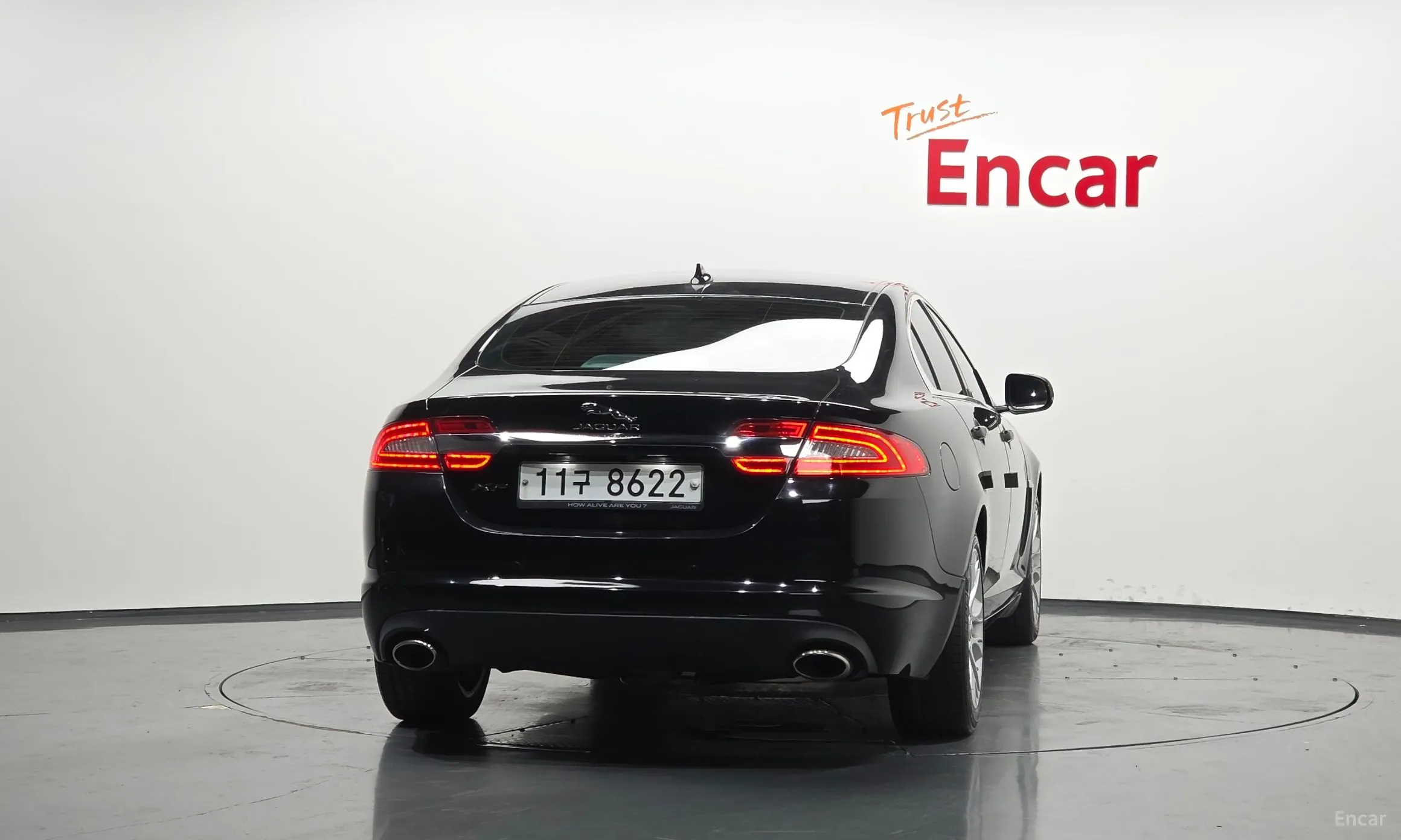 Jaguar New XF превью 4