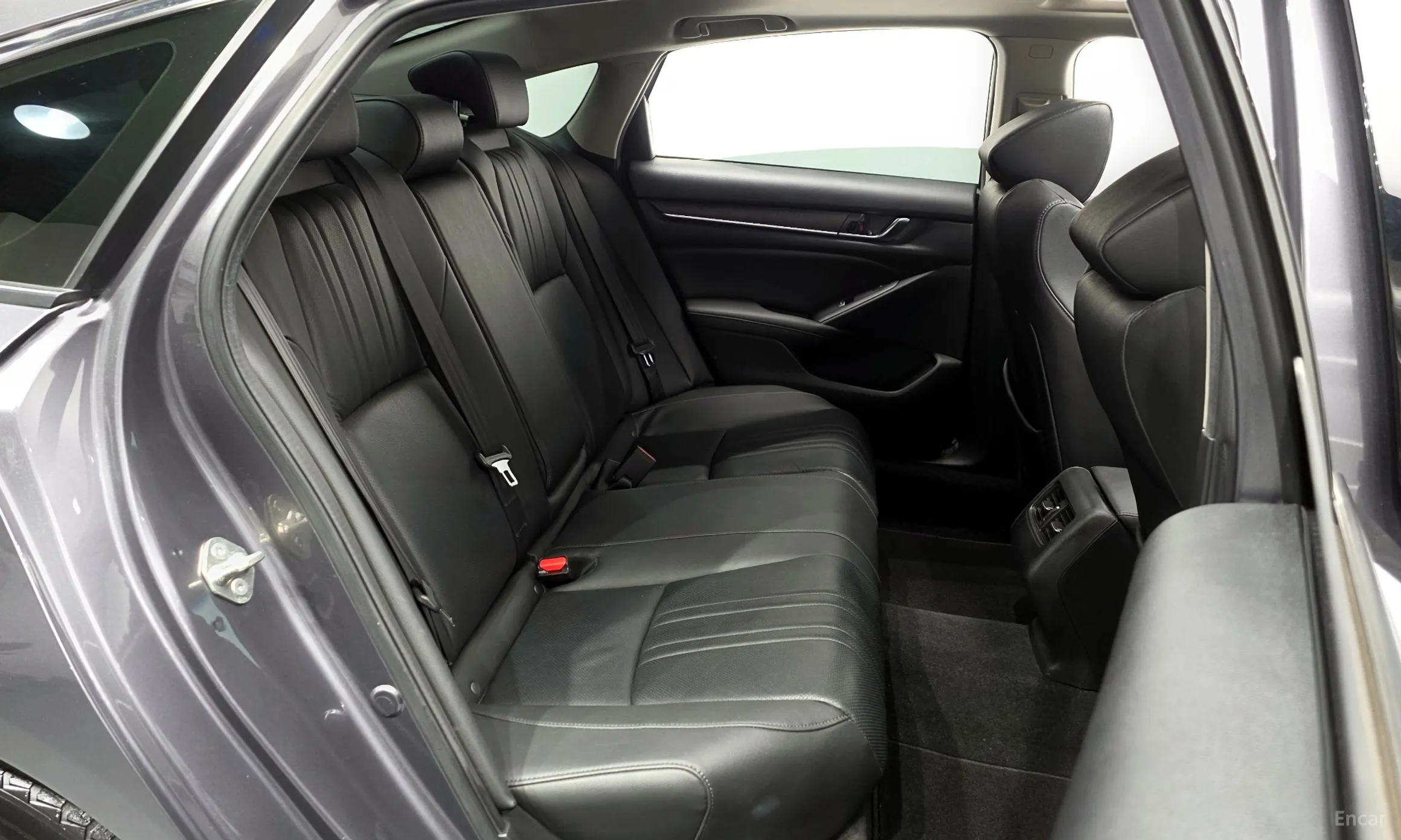 Honda Accord 10th Generation превью 11