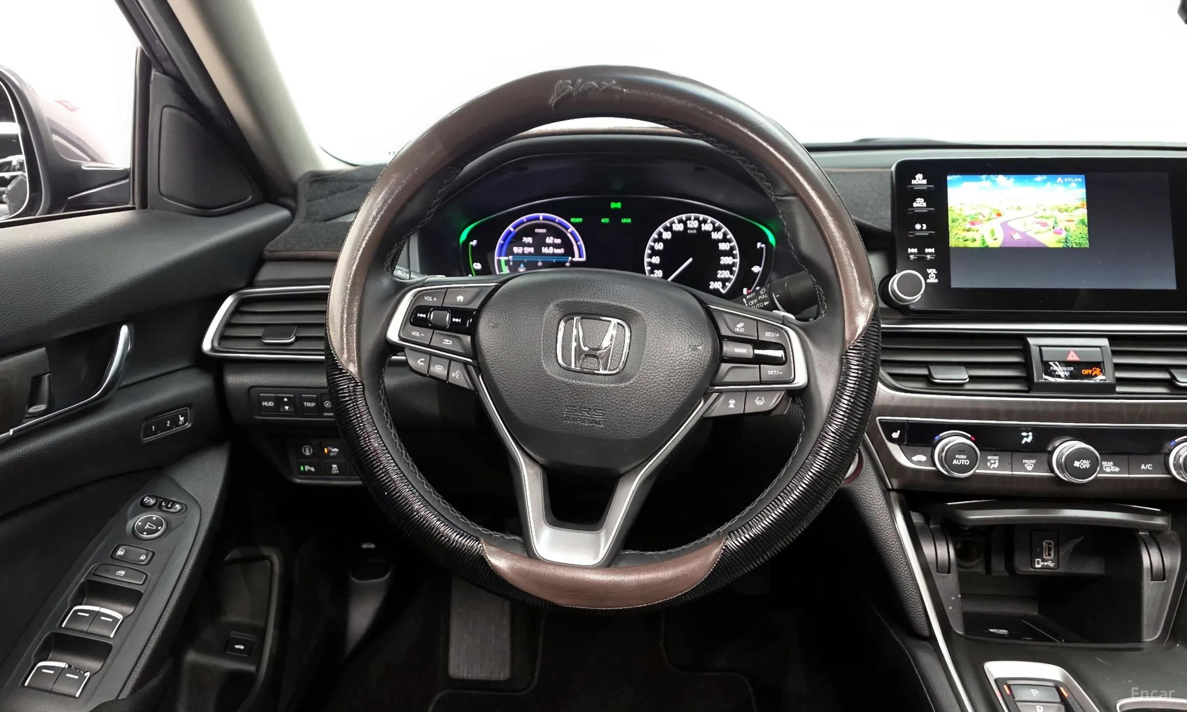 Honda Accord 10th Generation превью 12