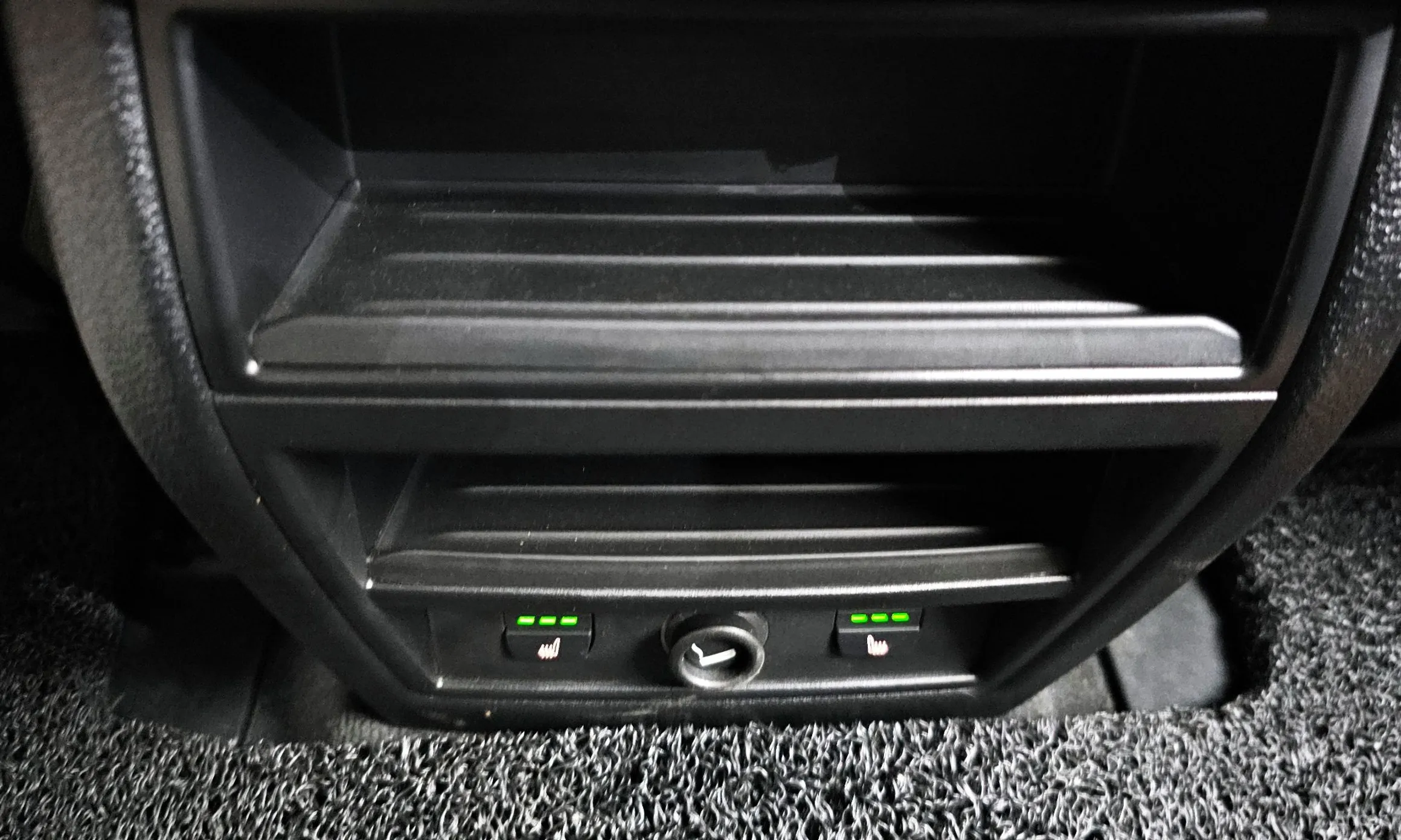BMW X6 (F16) превью 19