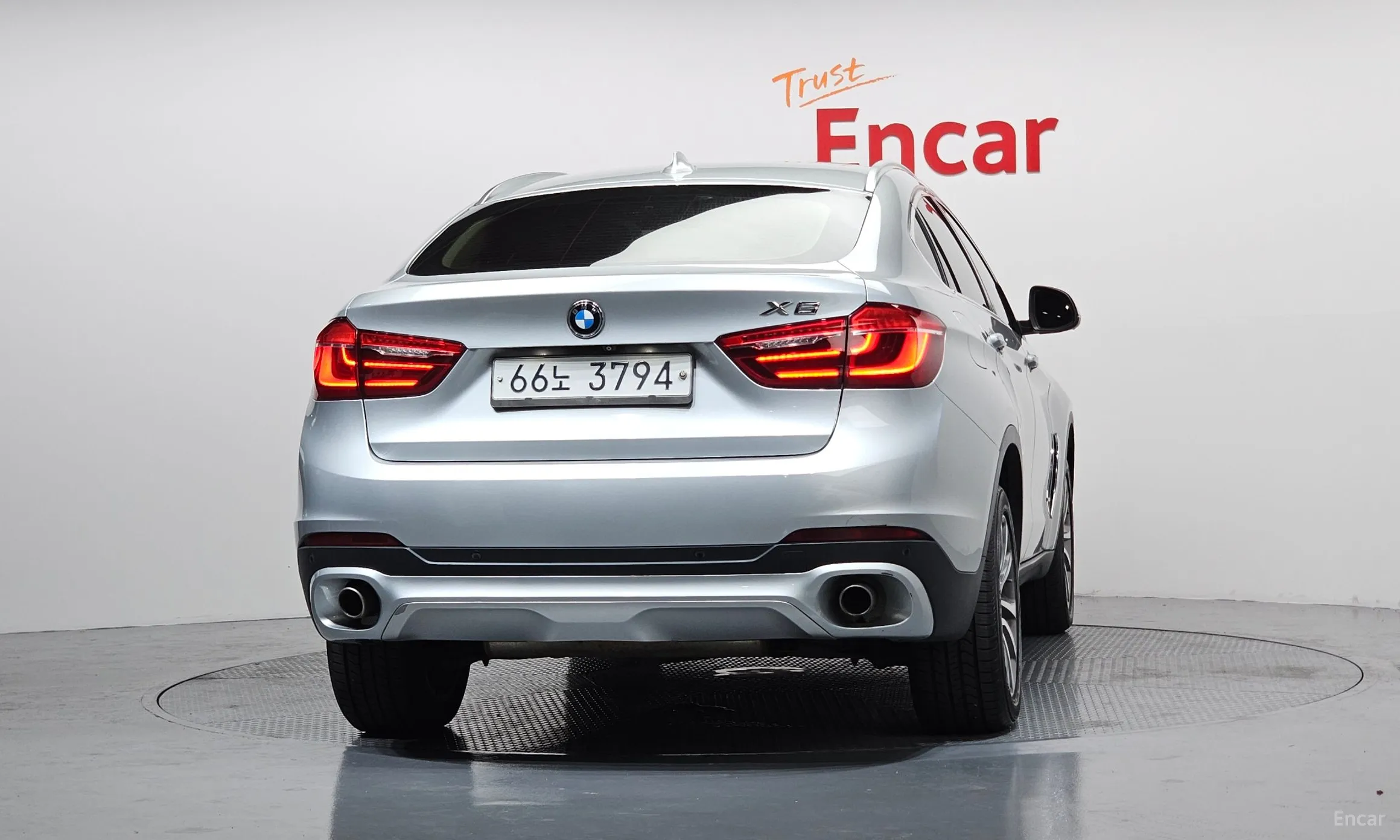 BMW X6 (F16) превью 4