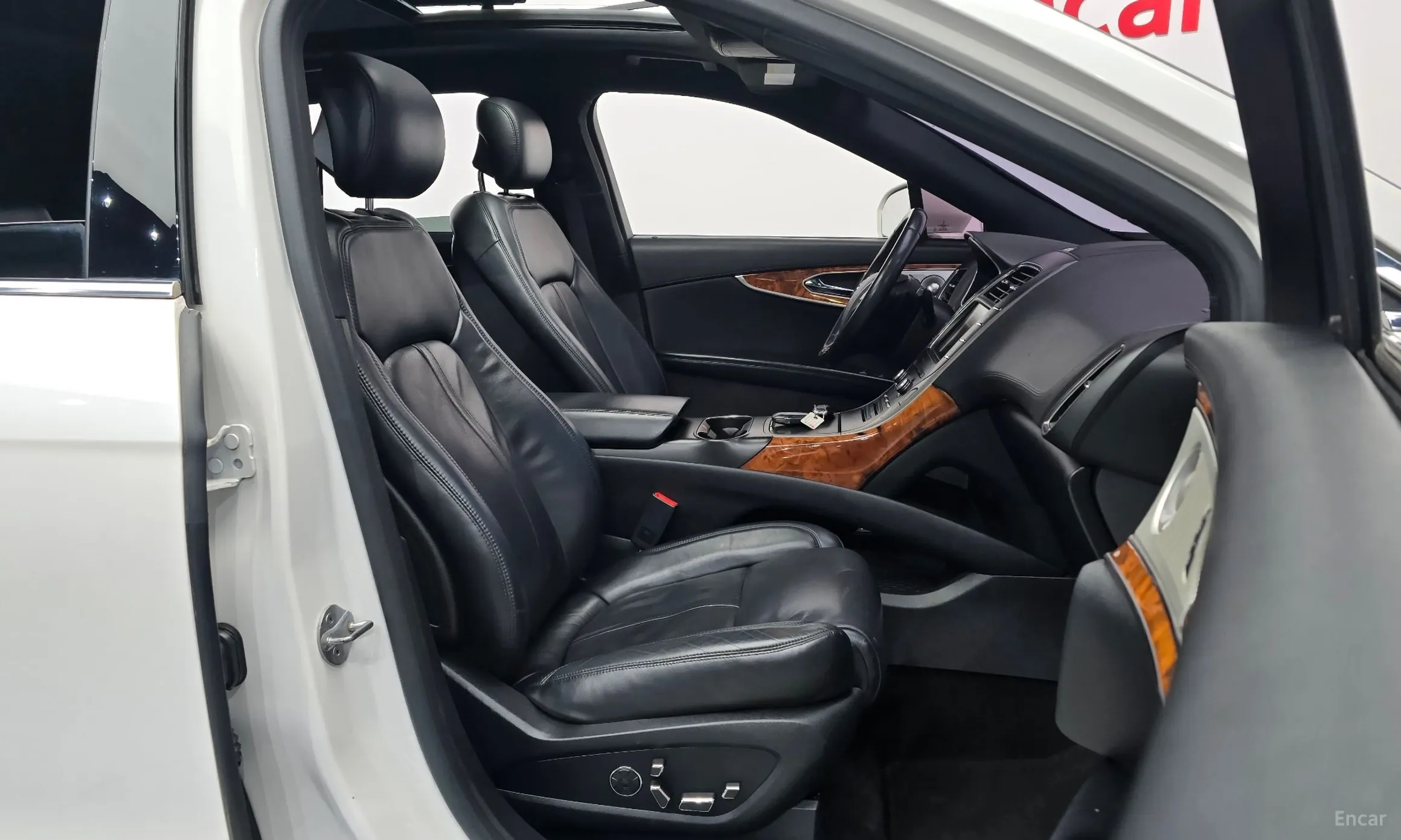 Lincoln MKX 2nd Generation превью 11