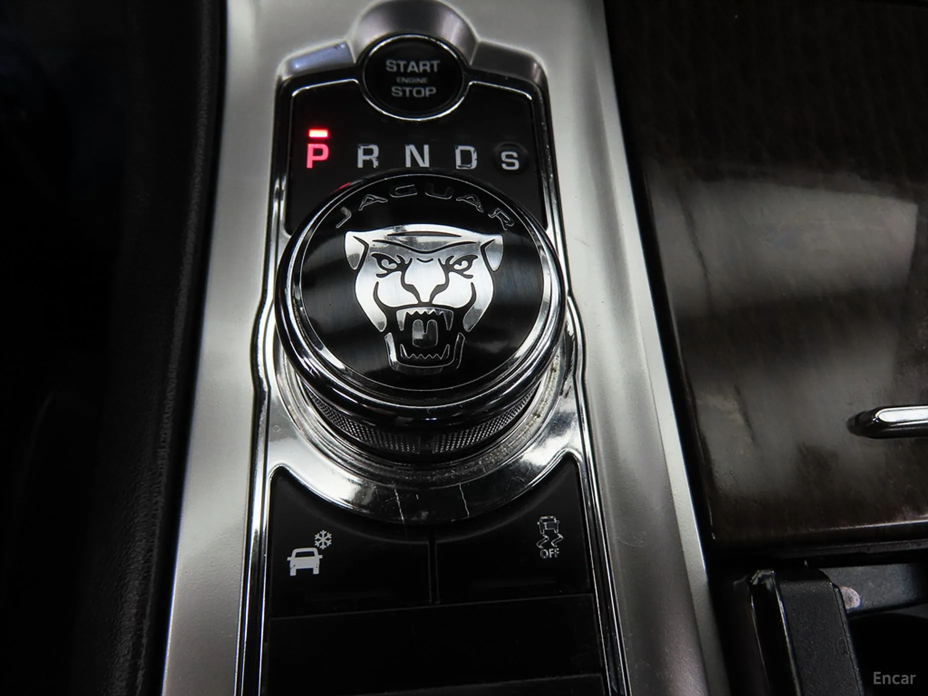 Jaguar New XF превью 14
