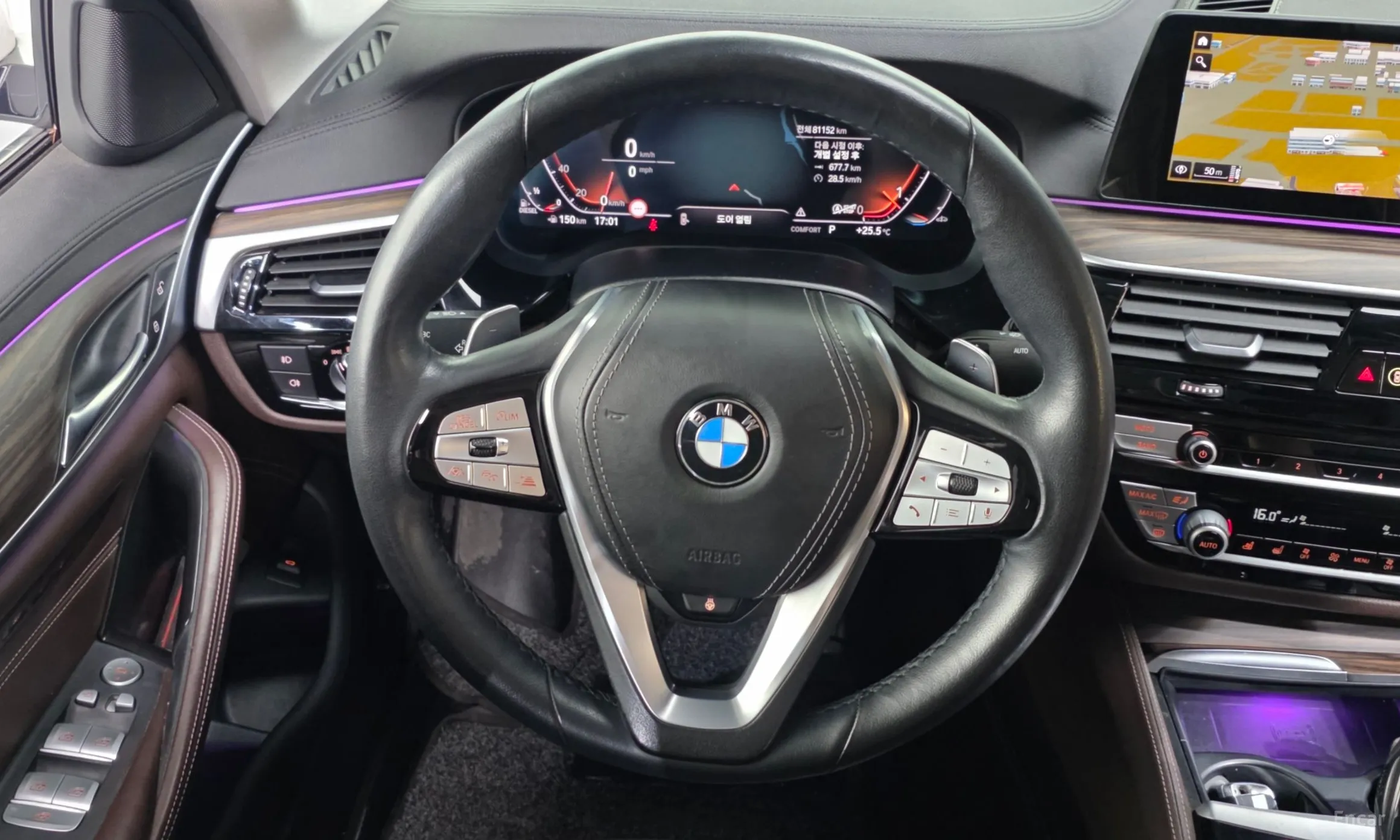 BMW 5 Series (G30) превью 13