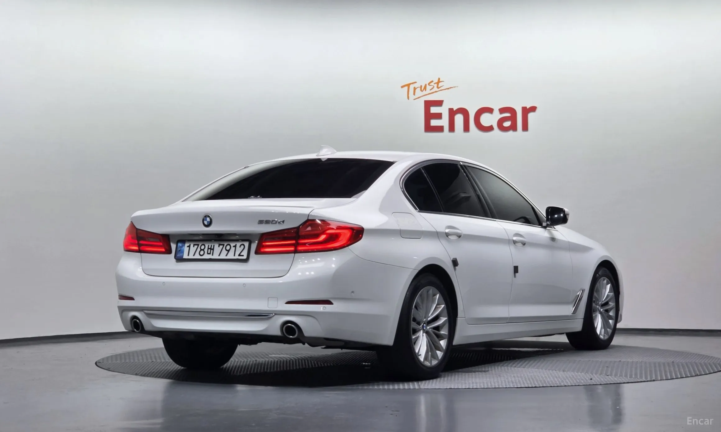 BMW 5 Series (G30)