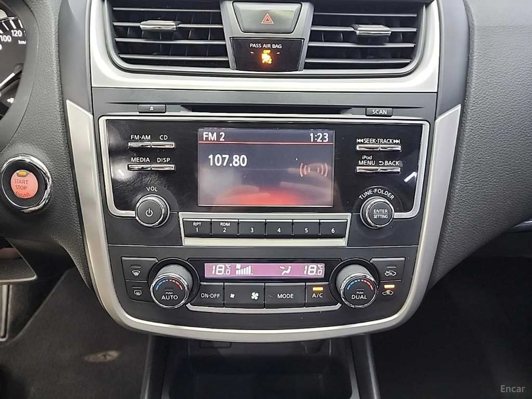 Nissan Altima превью 10